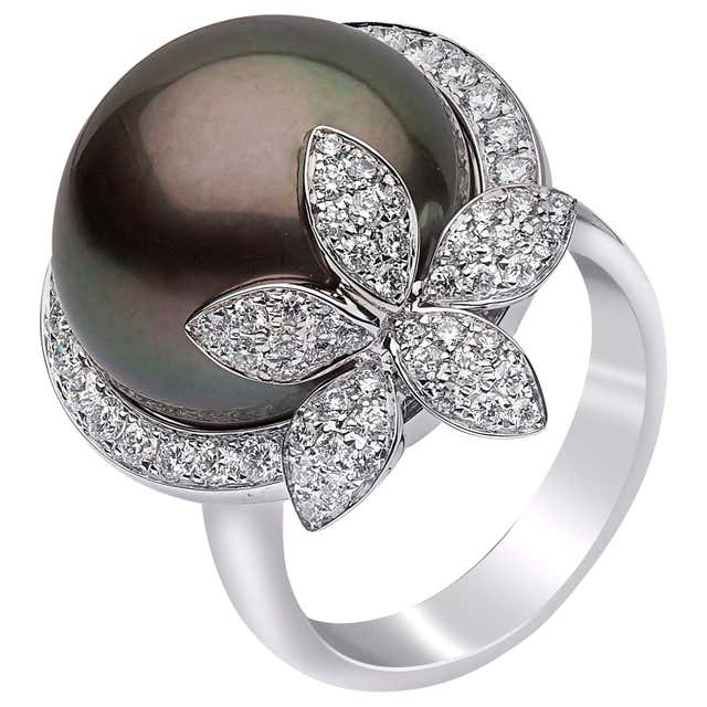 18 Karat White Gold Carved Abalone Shell Ring with Tahitian Pearl and ...