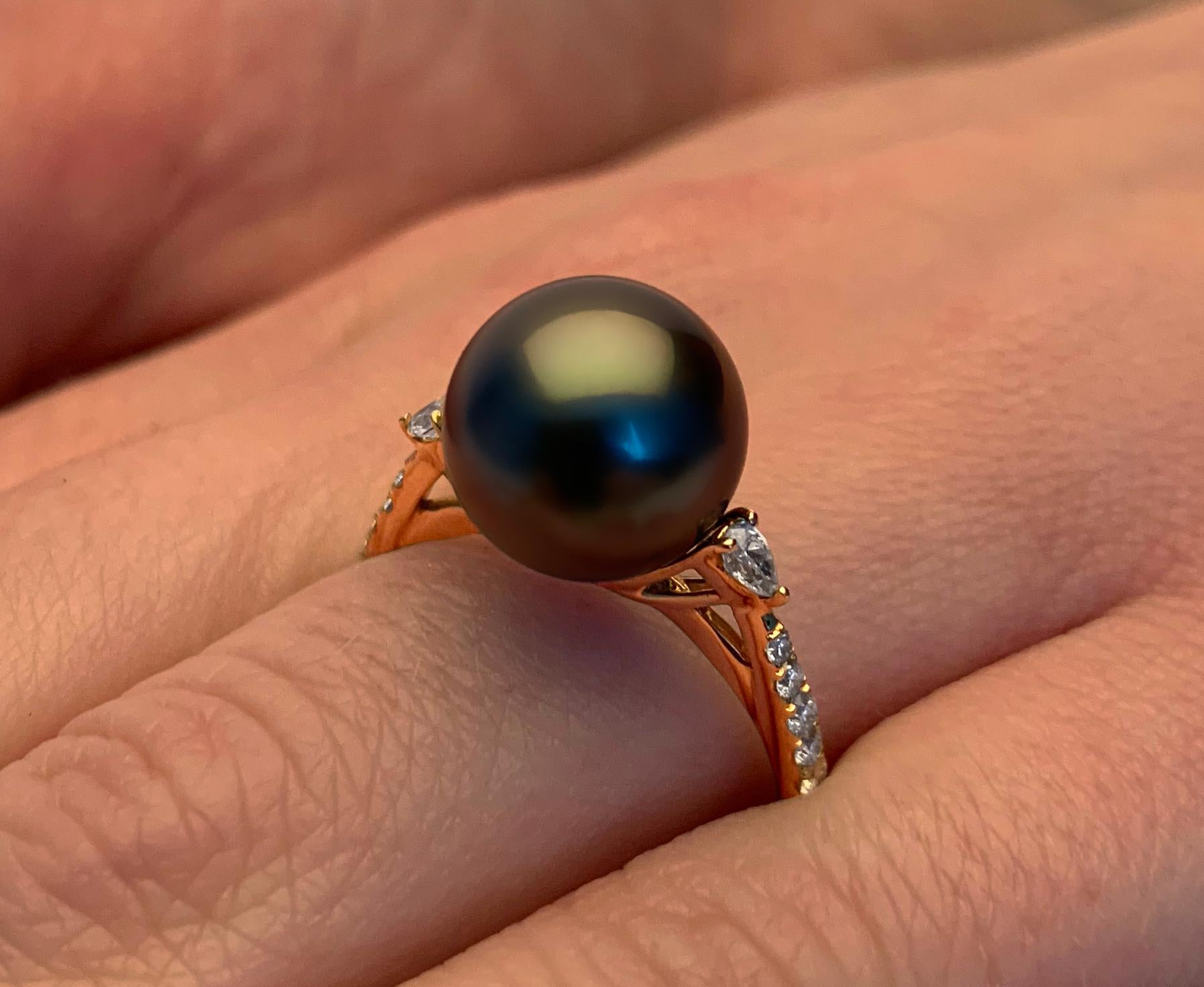 Round Cut Yoko London Tahitian Pearl and Diamond Ring in 18 Karat Yellow Gold For Sale