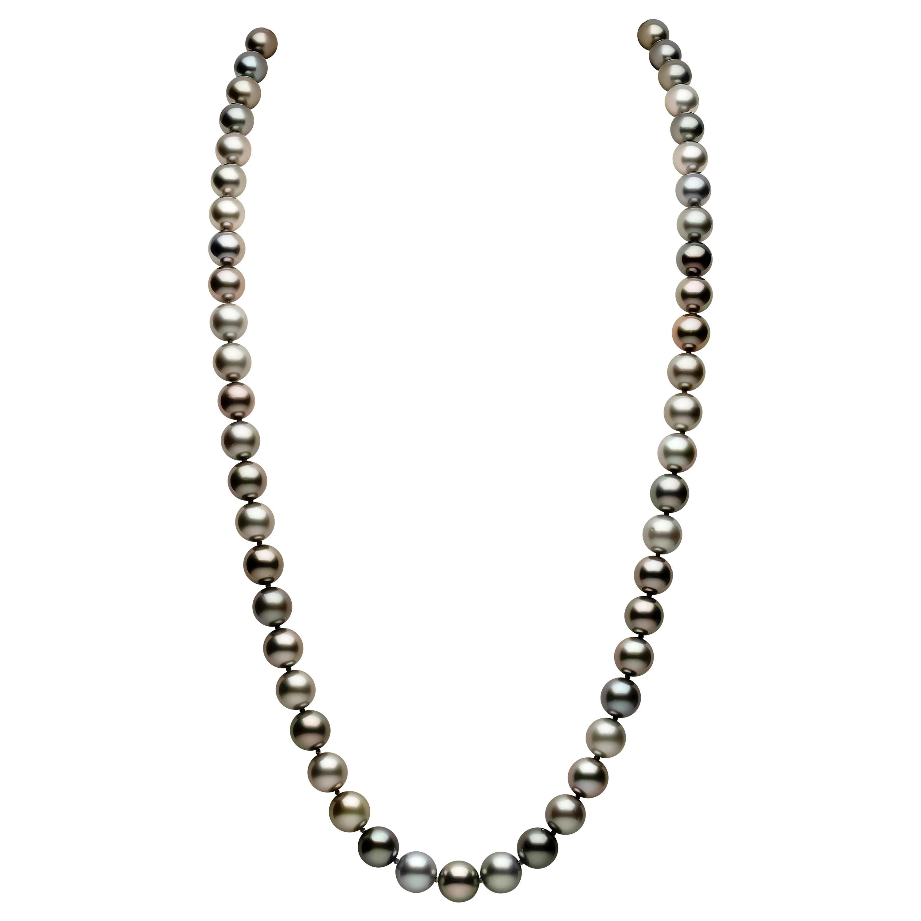 Yoko London: Lange klassische strukturierte Tahiti-Perlenkette aus 18 Karat Weißgold