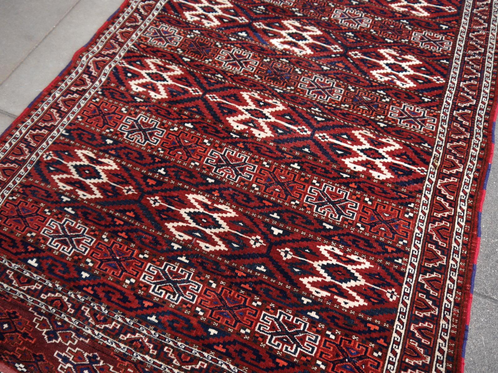 Hand-Knotted Yomud Tribeal Turkmen Turkoman Antique Rug with Ram Motive Hand Knotted Carpet For Sale