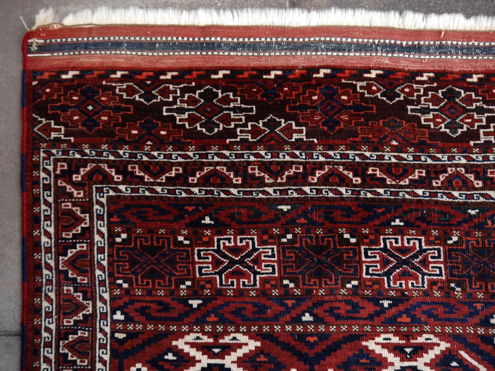 Wool Yomud Tribeal Turkmen Turkoman Antique Rug with Ram Motive Hand Knotted Carpet For Sale