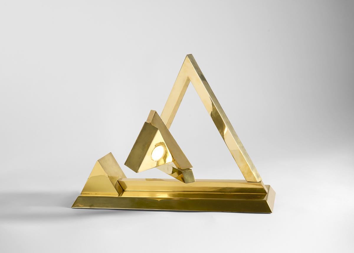 French Yonel Lebovici, Pyramide pantographe, Brass Table Lamp, France, c. 1978 For Sale