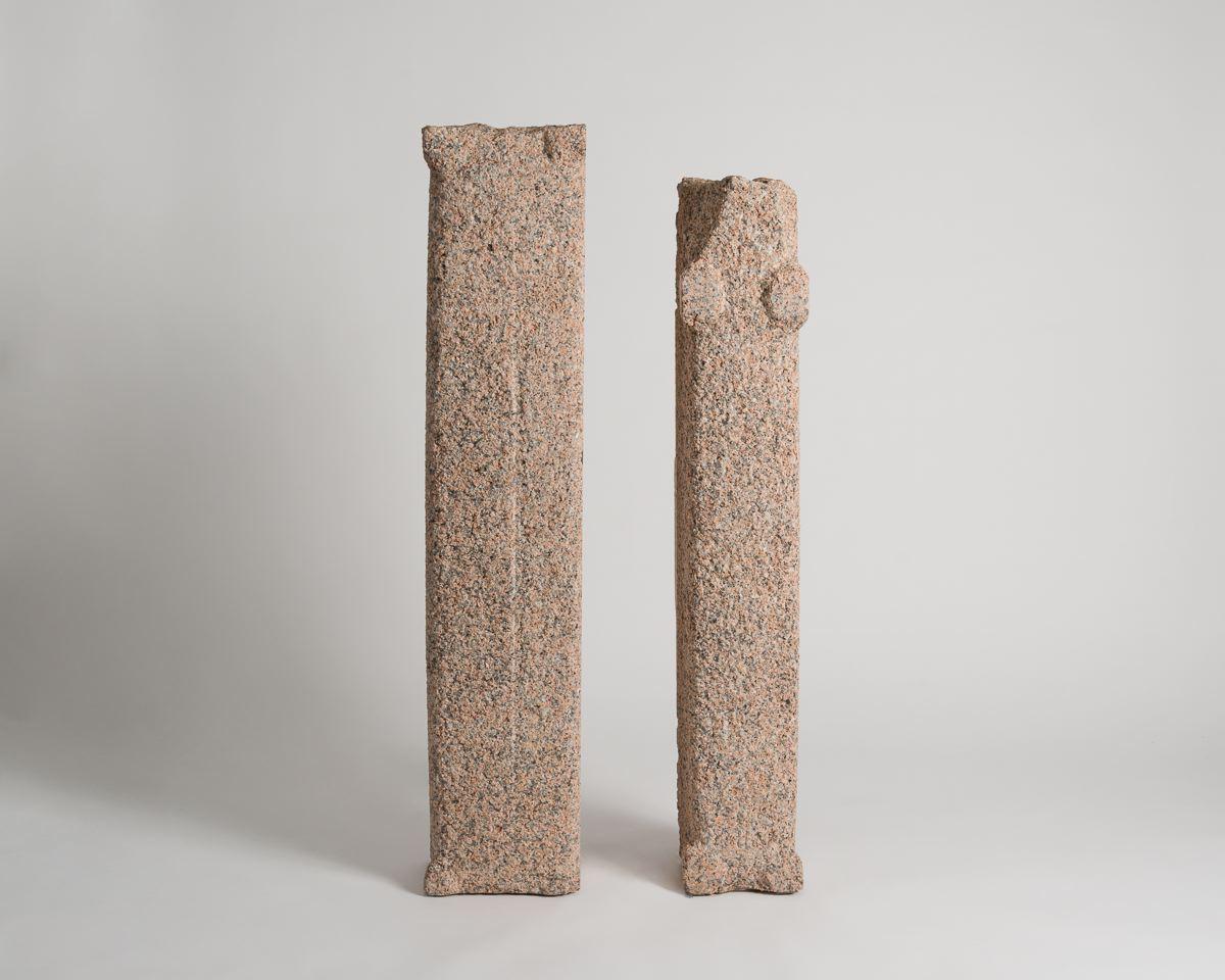 Américain Yongjin Han, « Two Standing Stones », sculpture verticale, États-Unis, 2017 en vente