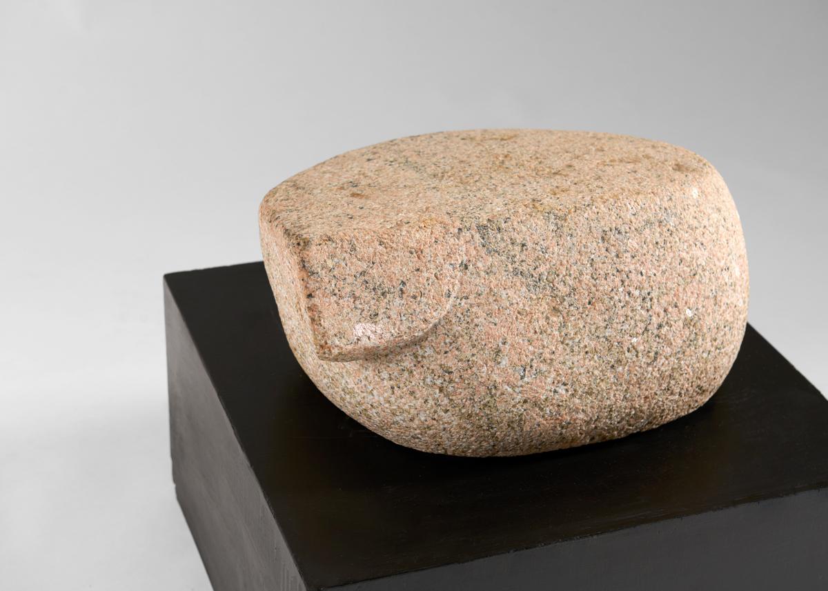 American Yongjin Han, Untitled, Sculpture in Pink Granite, United States For Sale