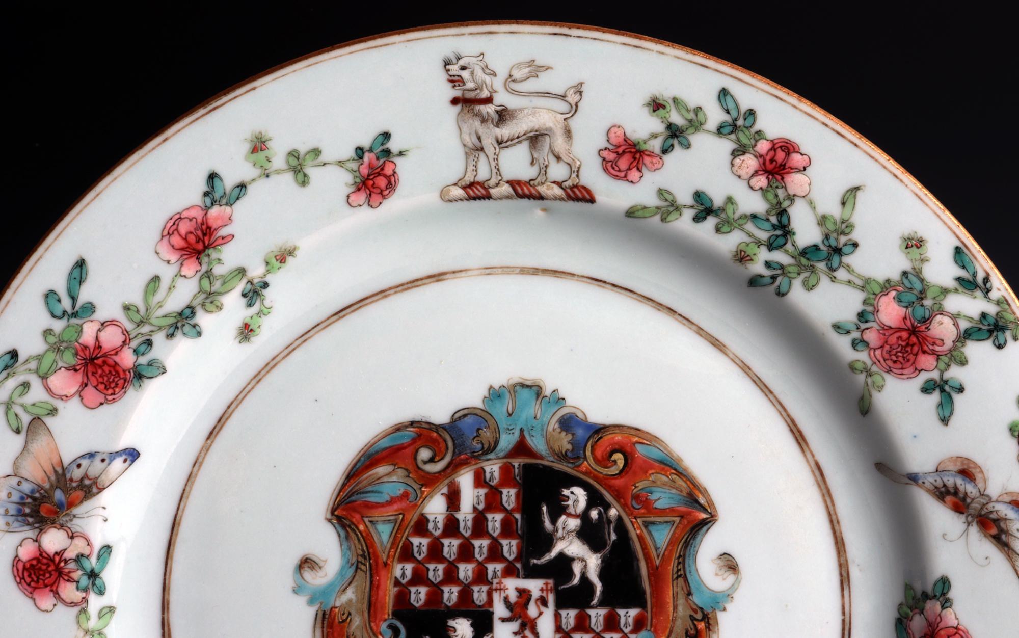 Yongzheng Chinesischer Export-Porzellan-Wappenteller mit Wappen aus Gresley im Angebot 2
