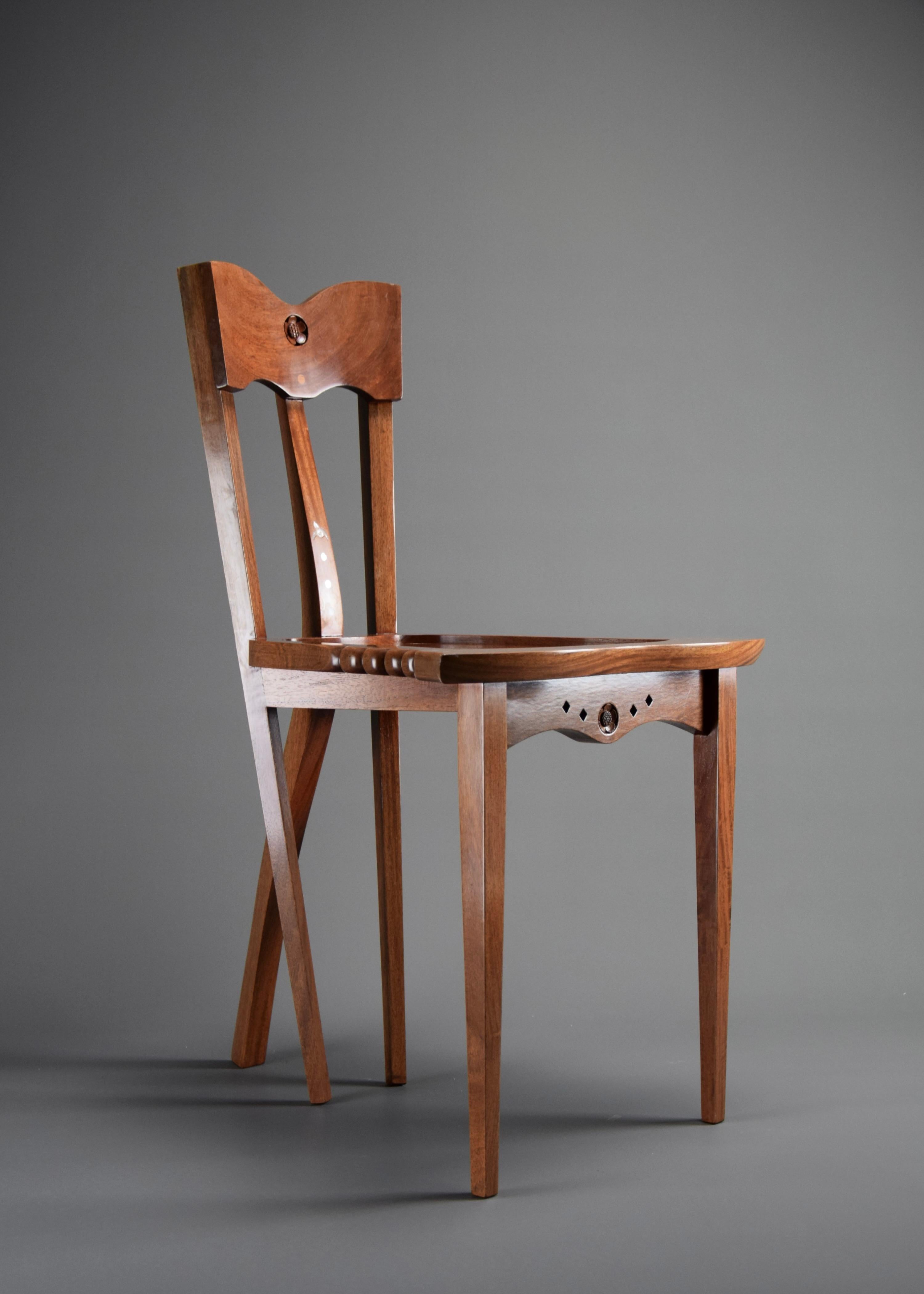 Chaise artisanale en jatoba et ormeau Yoochai par Bořek Šípek 1990 en vente 3