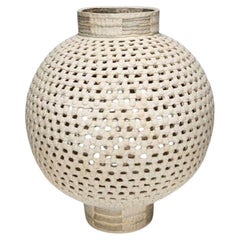 Yoonjee Kwak, Contemporary, Modern Ceramic Vase, Moon Jar, Corée du Sud, 21e C.
