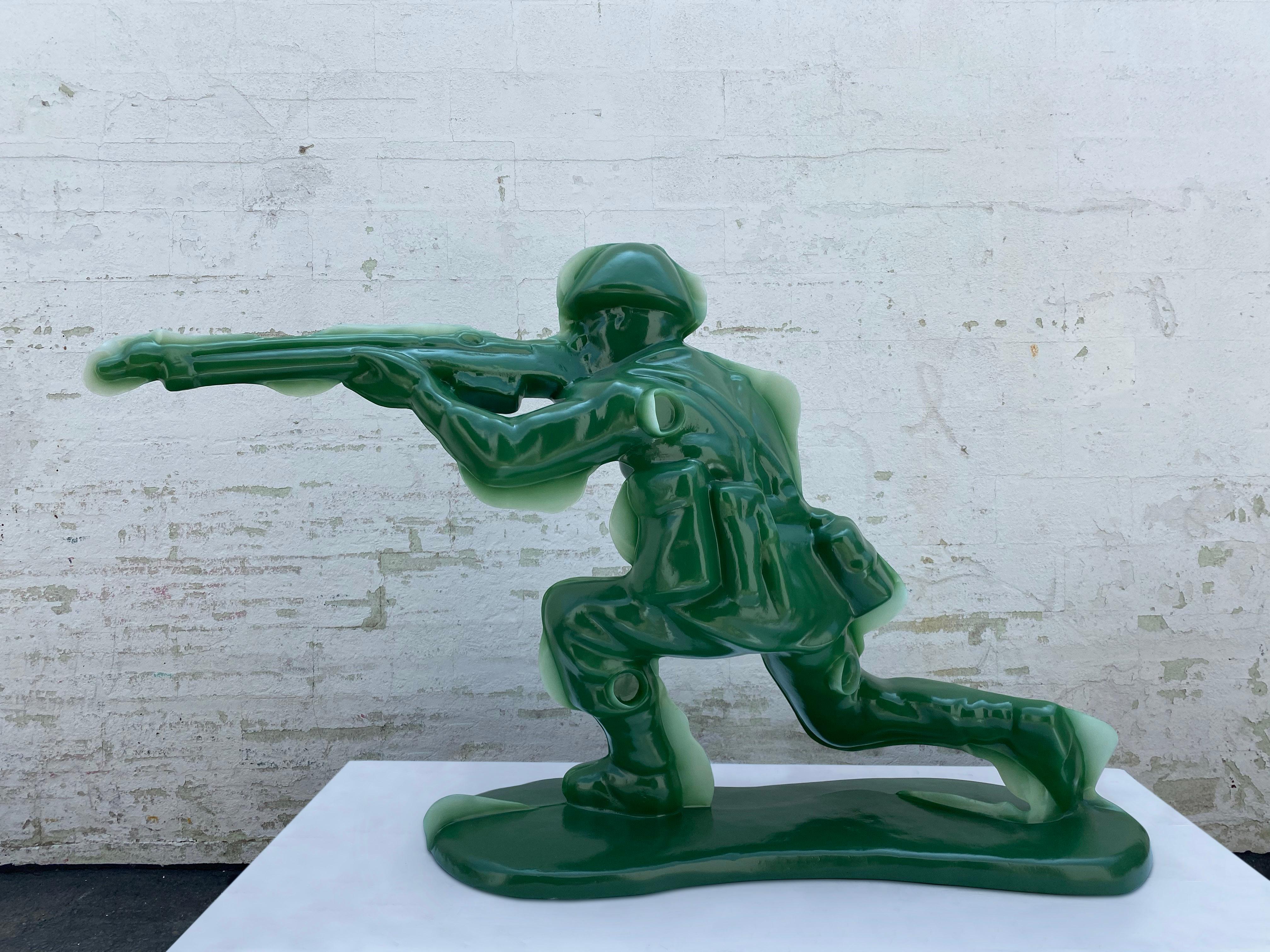 Soldado de juguete nº 5 (Posición de rodillas) de Yoram Wolberger, 2020 en venta 3