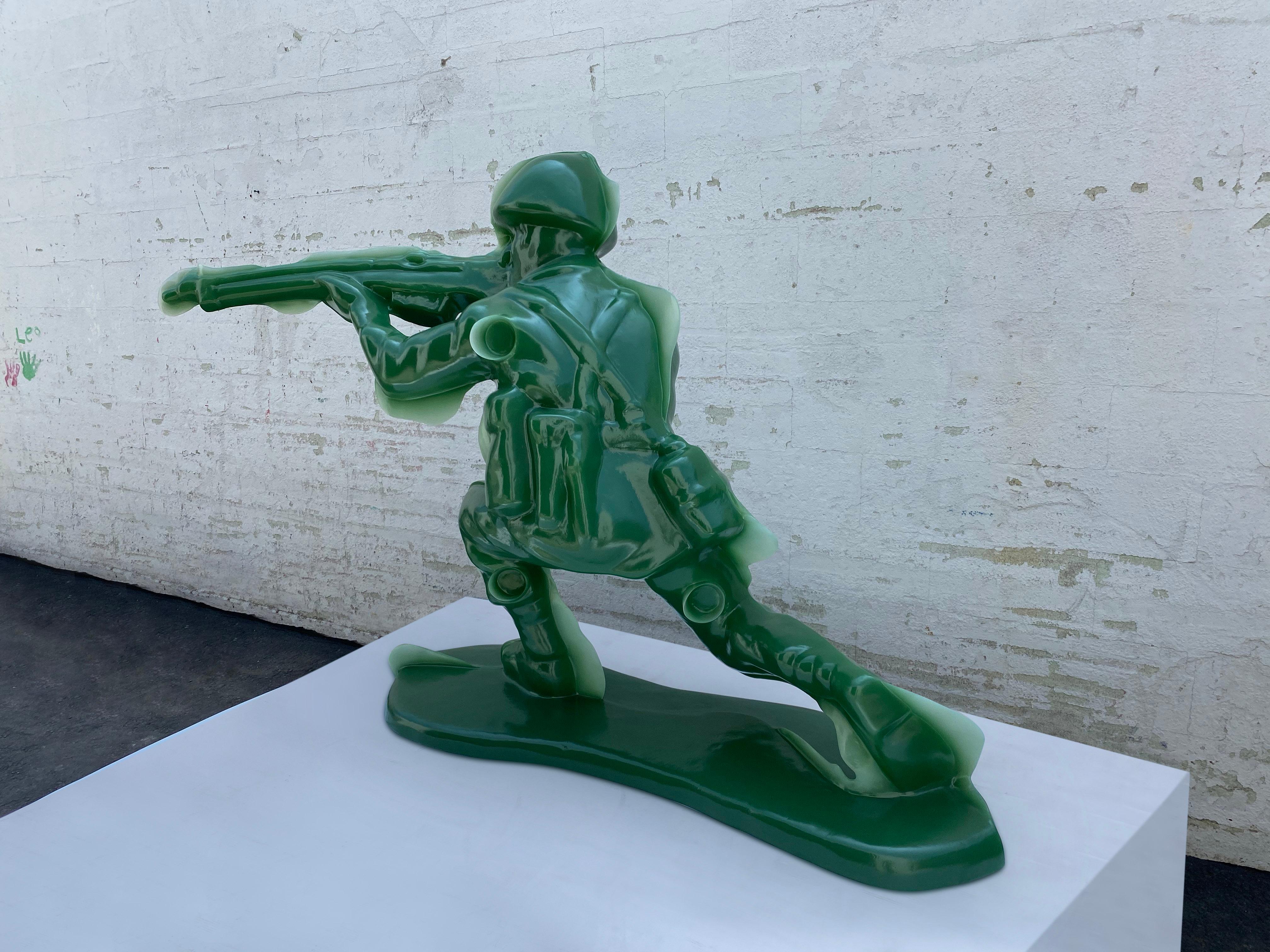 Soldado de juguete nº 5 (Posición de rodillas) de Yoram Wolberger, 2020 en venta 4