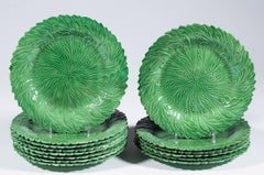 Yorkshire Pottery Green-Ground Set of 14 Plates, Brameld, circa 1820