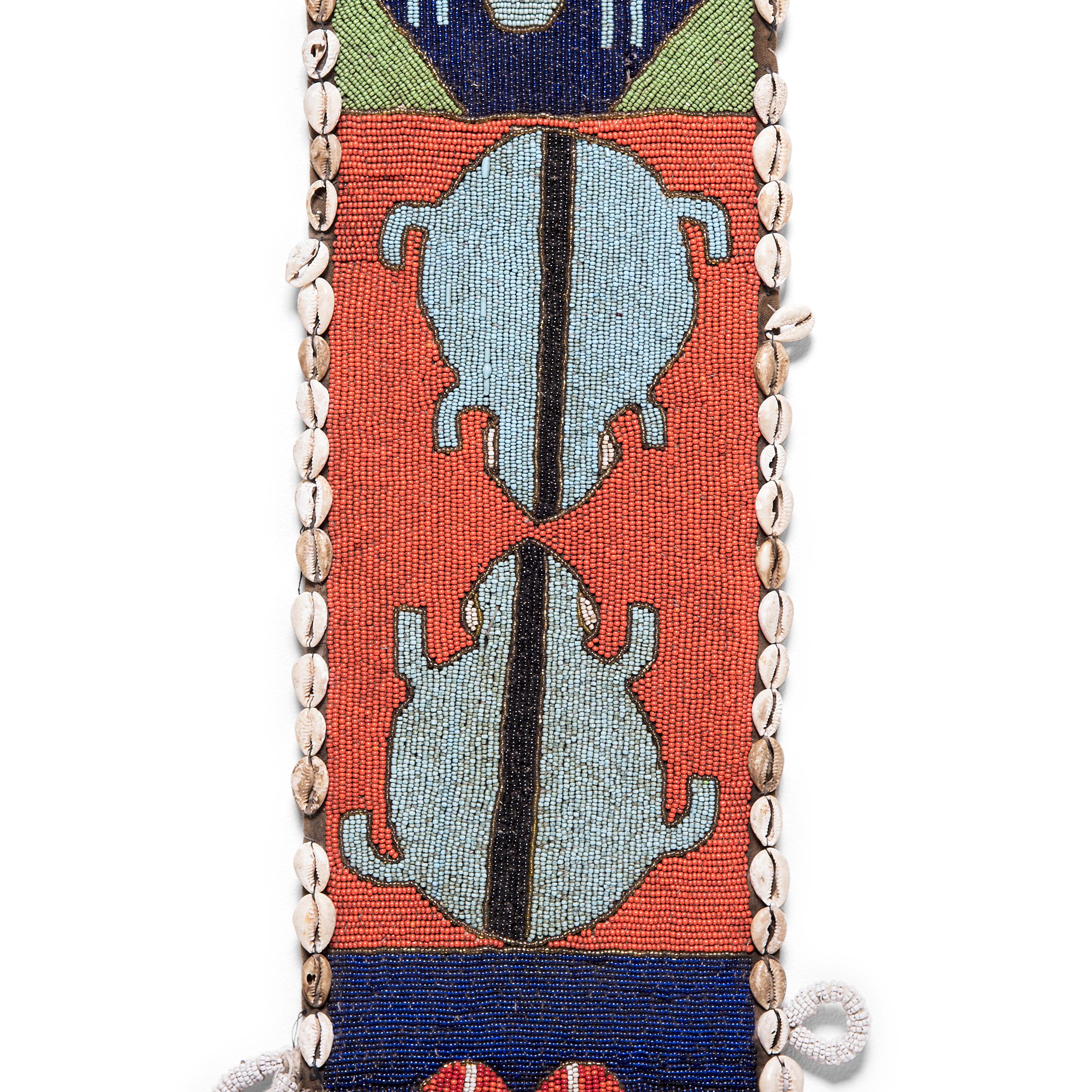 Fajín yoruba de cuentas, c. 1950 Nigeriano en venta