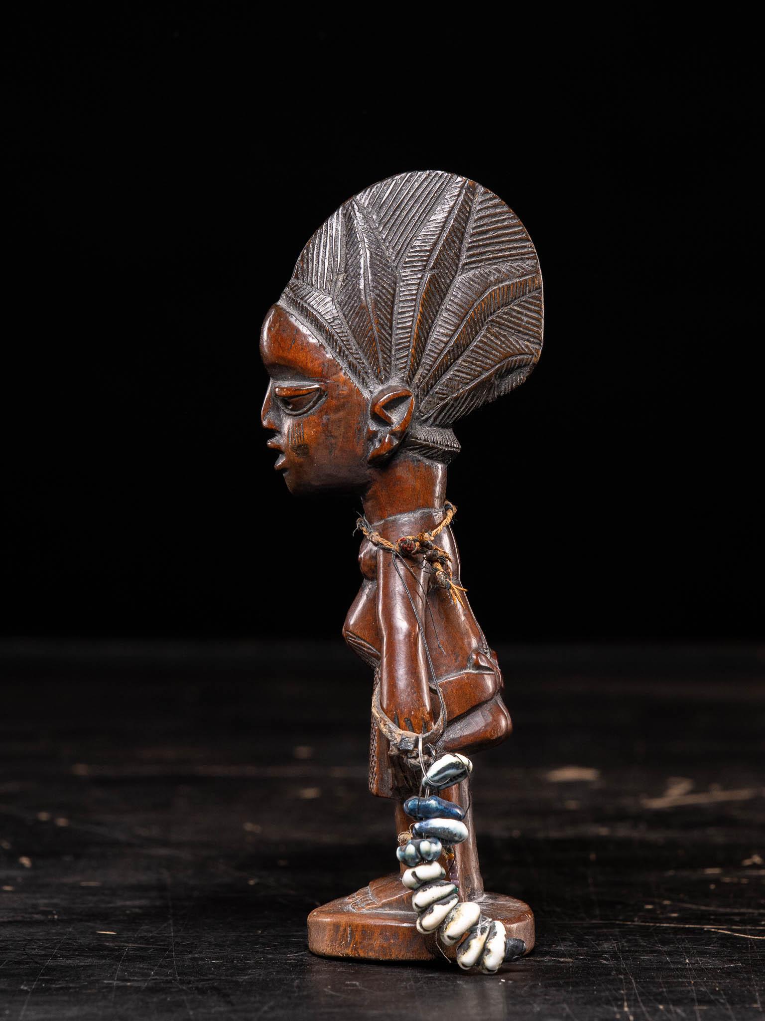 Coppia Yoruba-Egba di Eres Ibeji Figure gemelle firmate da Akinyode, Yoruba People in vendita 4