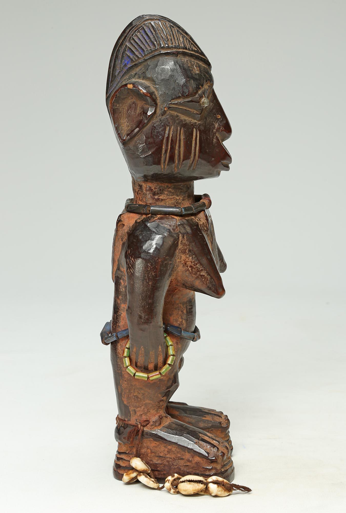Yoruba Female Twin Figure, Ere Ibeji, Nigeria, African Tribal Art with Beads In Good Condition For Sale In Santa Fe, NM