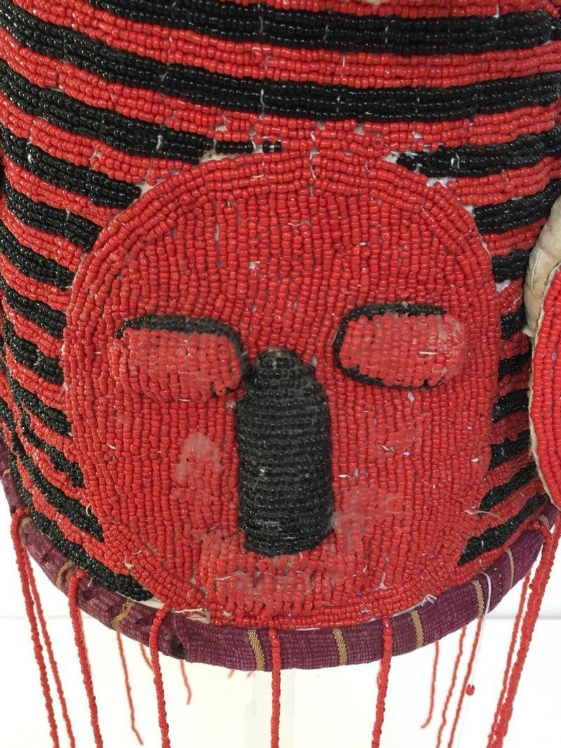 Tocado Yoruba Nigeria Africano Rojo Real Corona con Cuentas sobre Soporte de Lucite en venta 4