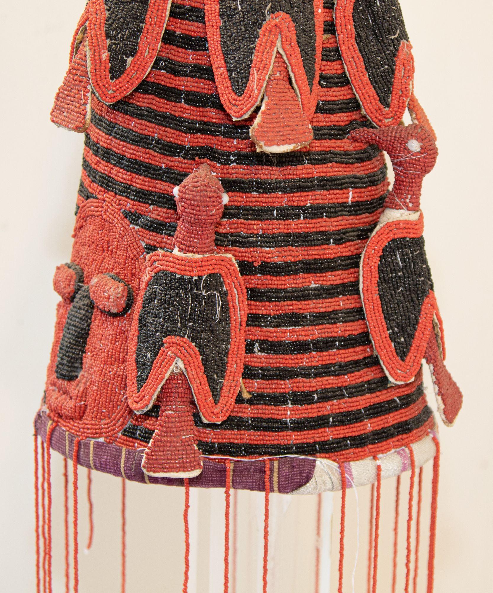 Tocado Yoruba Nigeria Africano Rojo Real Corona con Cuentas sobre Soporte de Lucite en venta 12