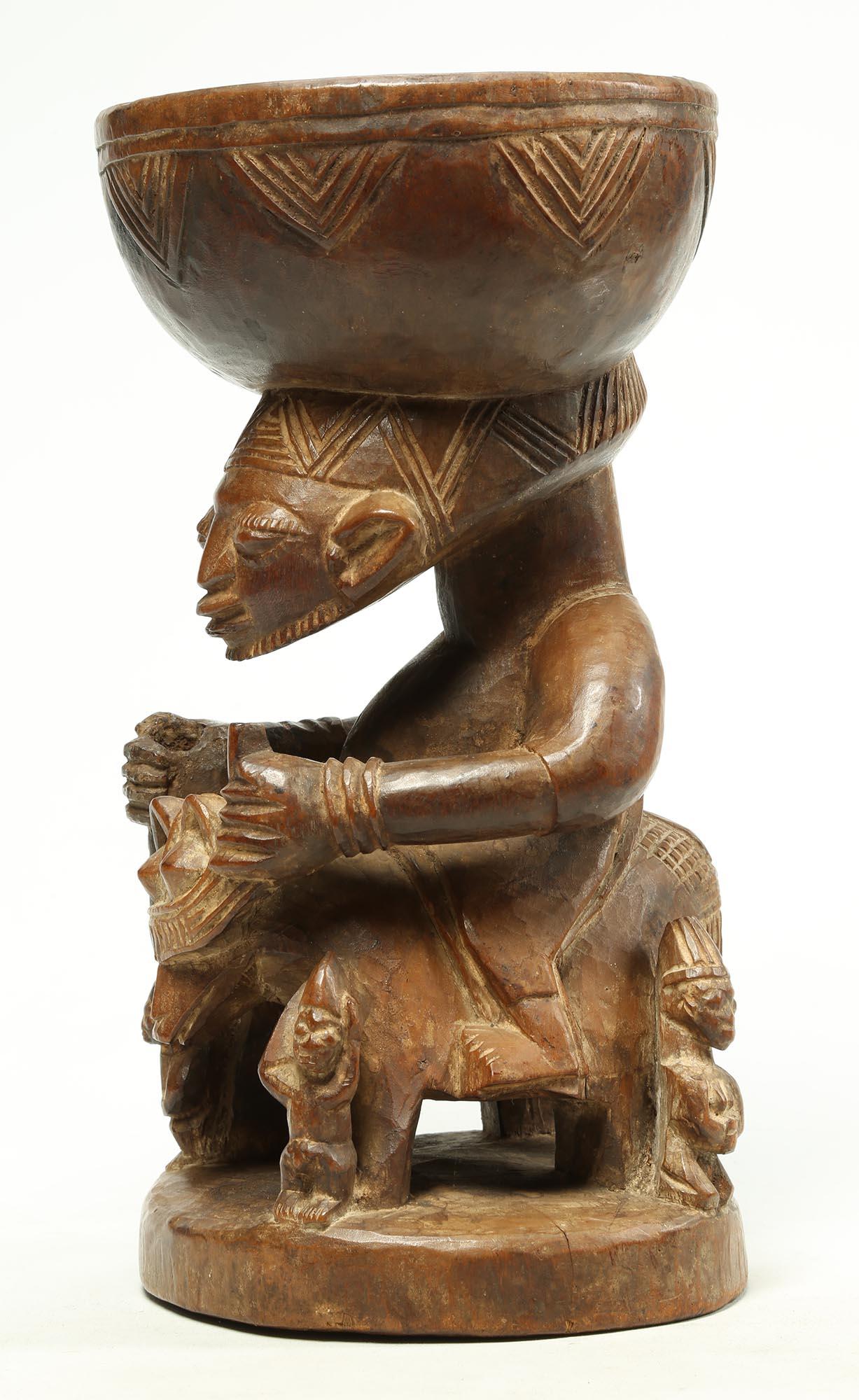 Wood Yoruba Offering Bowl with Horse and Rider Early 20th Century Nigerian Tribal Art For Sale