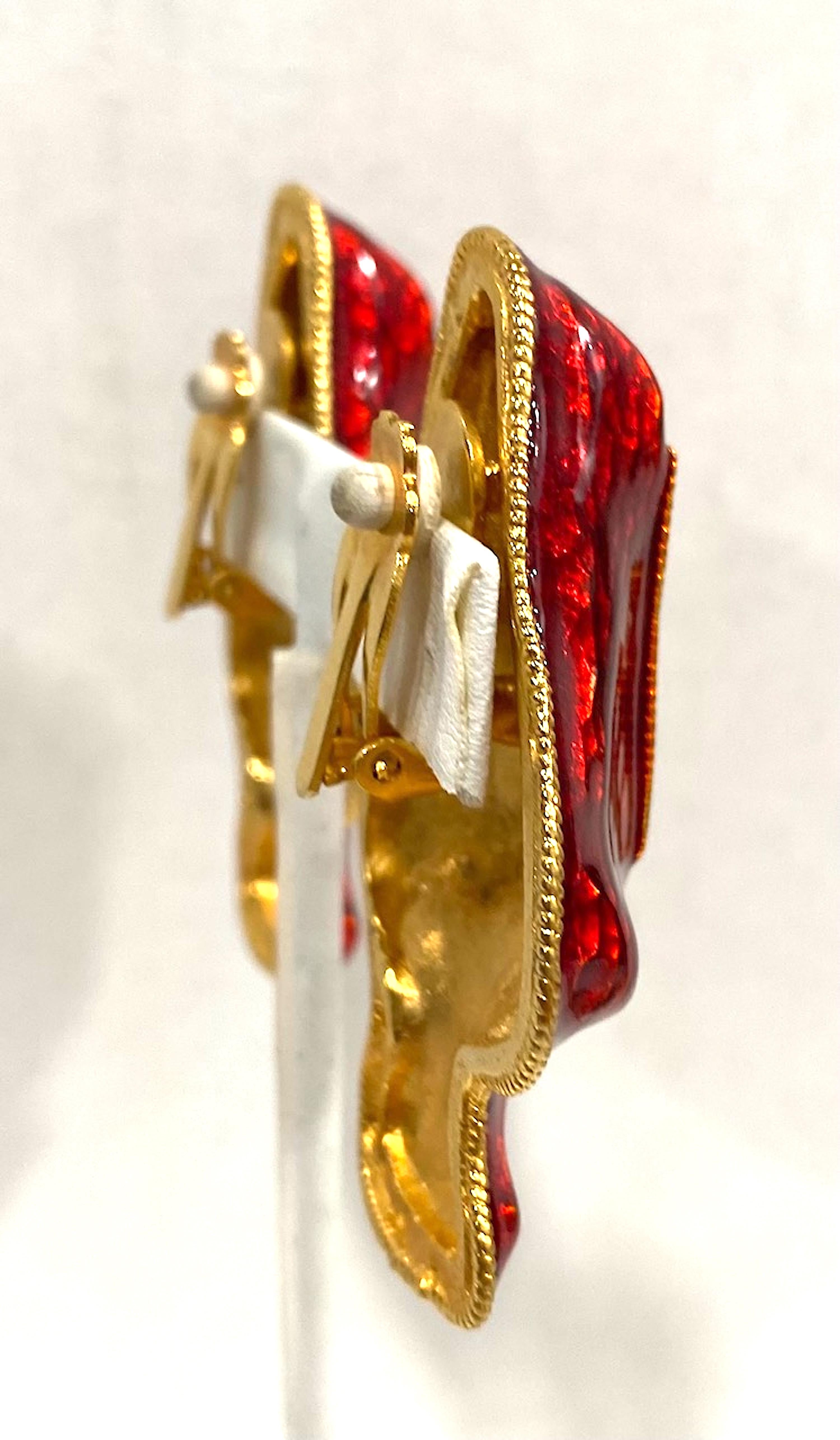 Grandes boucles d'oreilles abstraites Yosca en émail rouge sur or, années 1980 en vente 10