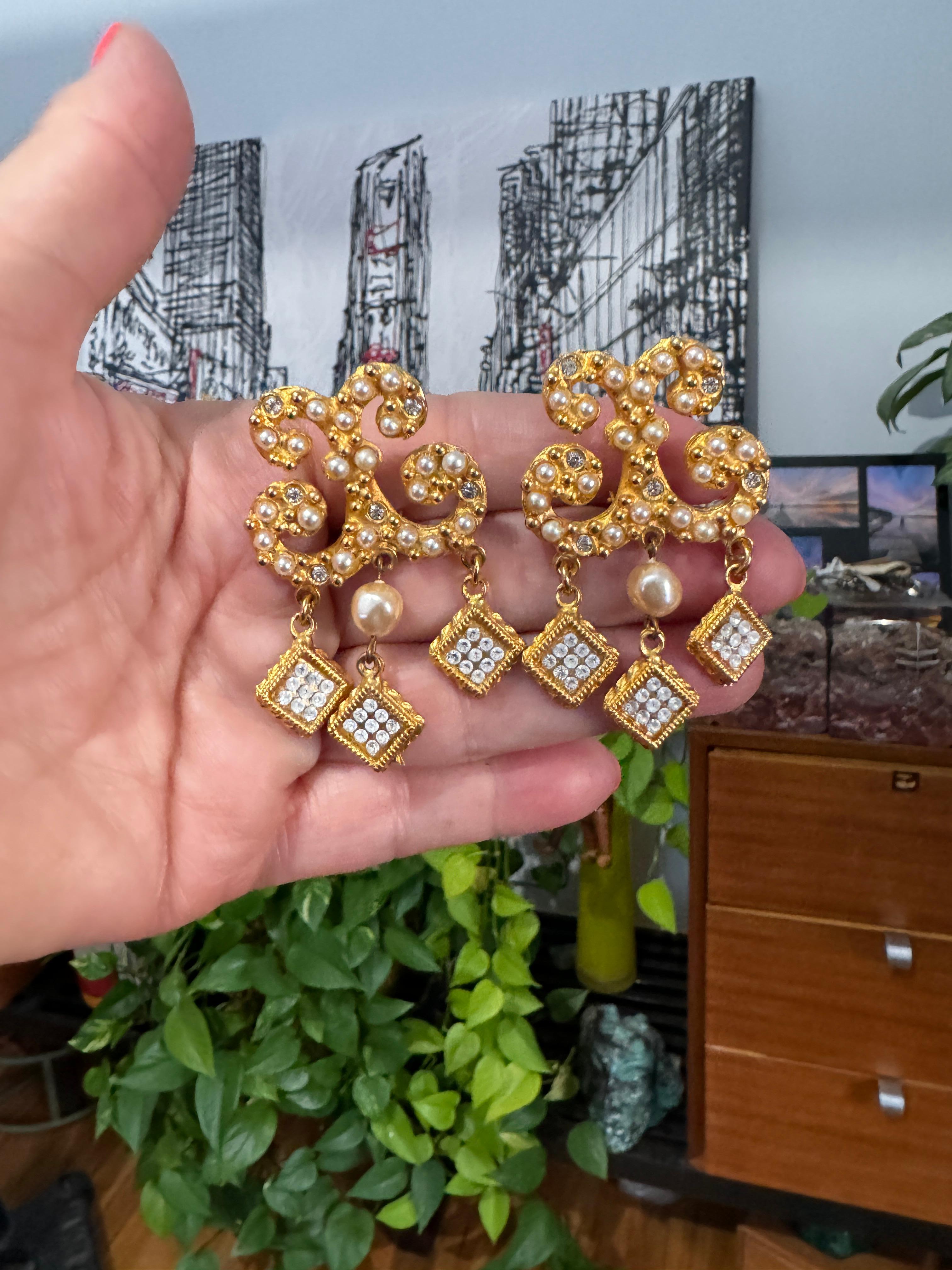 YOSCA Perle Strass Gold Ohrhänger Nie getragen 1990er Jahre im Angebot 6