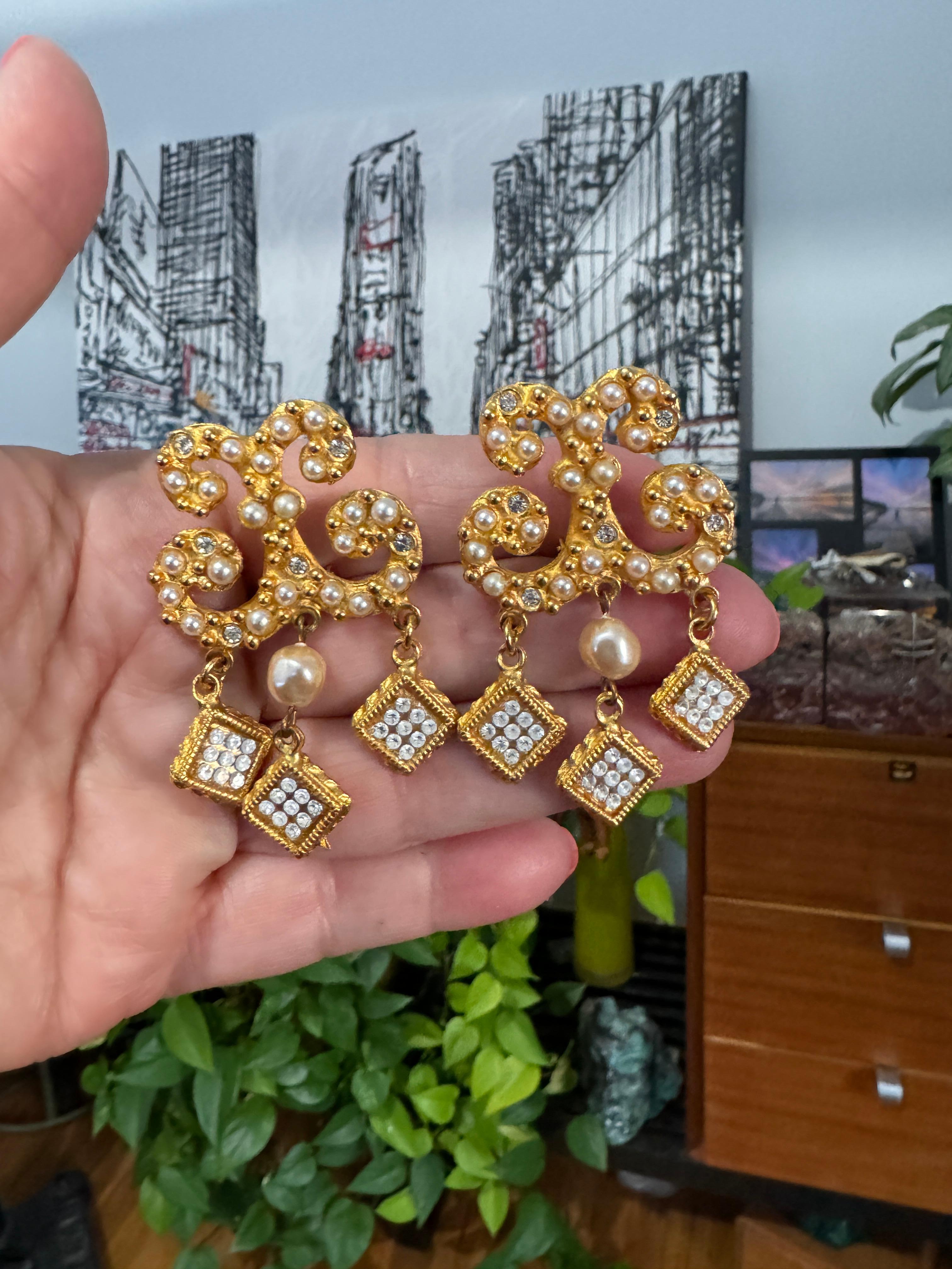 YOSCA Perle Strass Gold Ohrhänger Nie getragen 1990er Jahre im Angebot 3