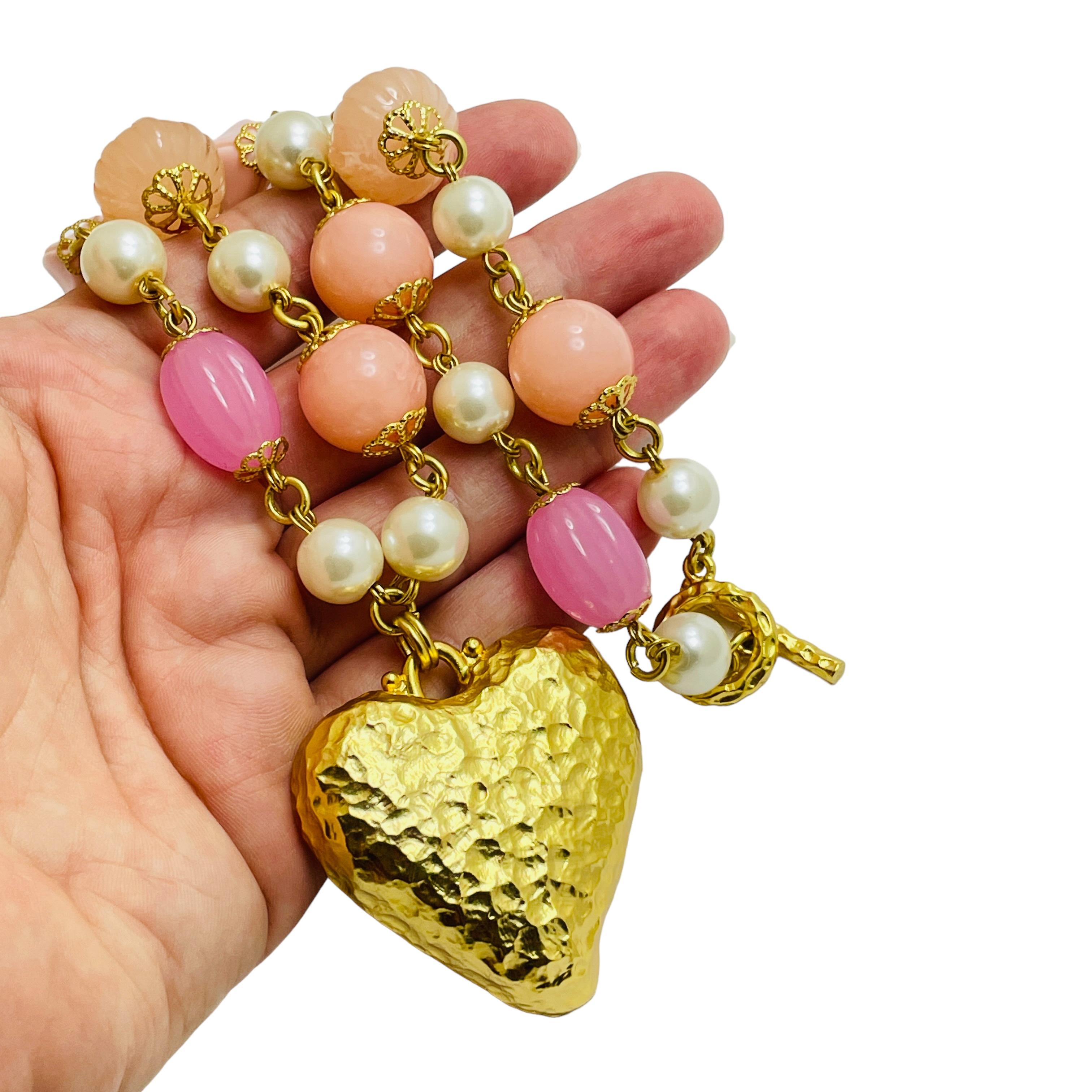 Collier de défilé YOSCA signé en or en forme de cœur de péndan Pour femmes en vente