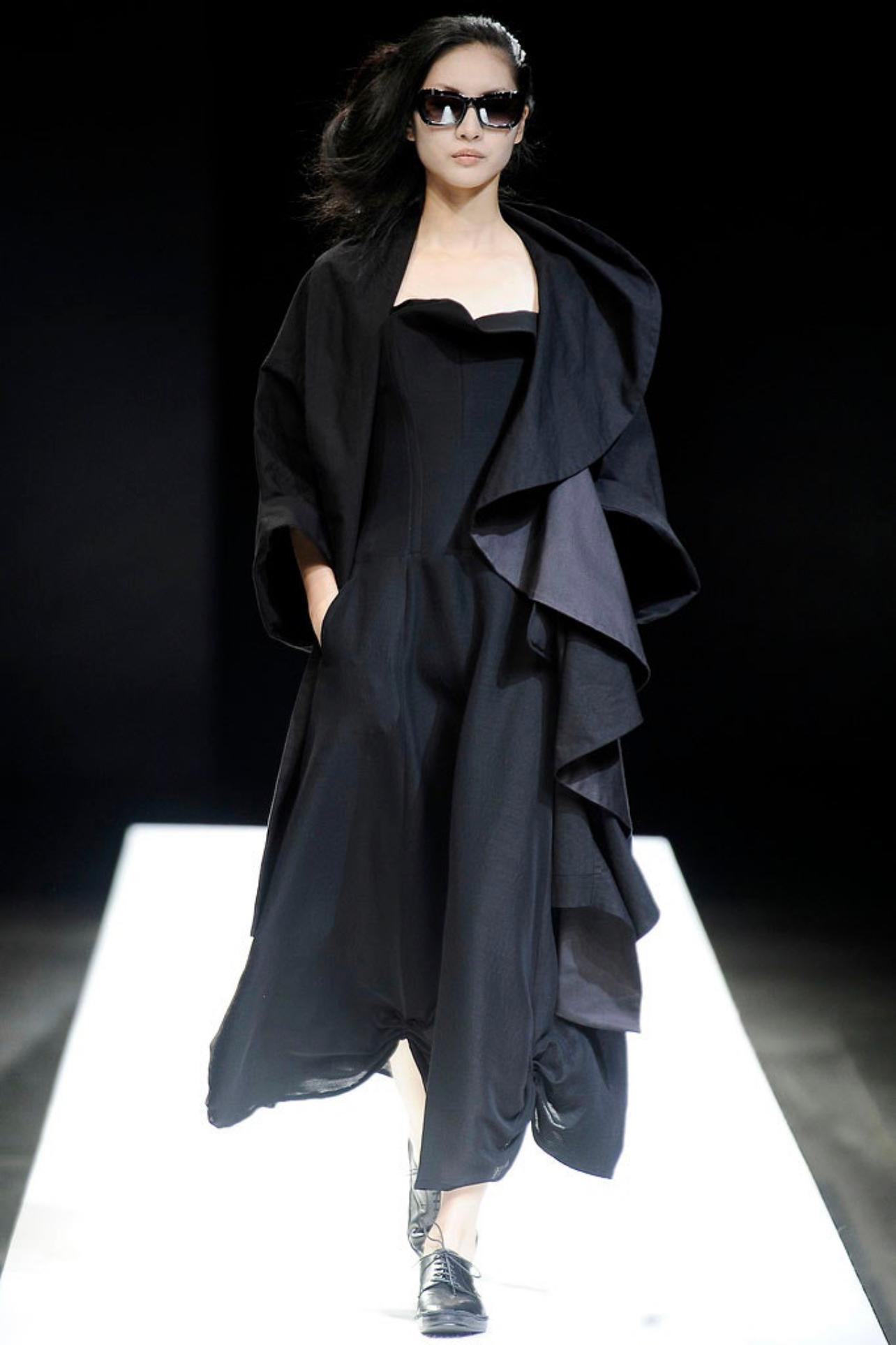 Yoshi Yamamoto Black cotton asymmetric cape, ss 2009 For Sale 5