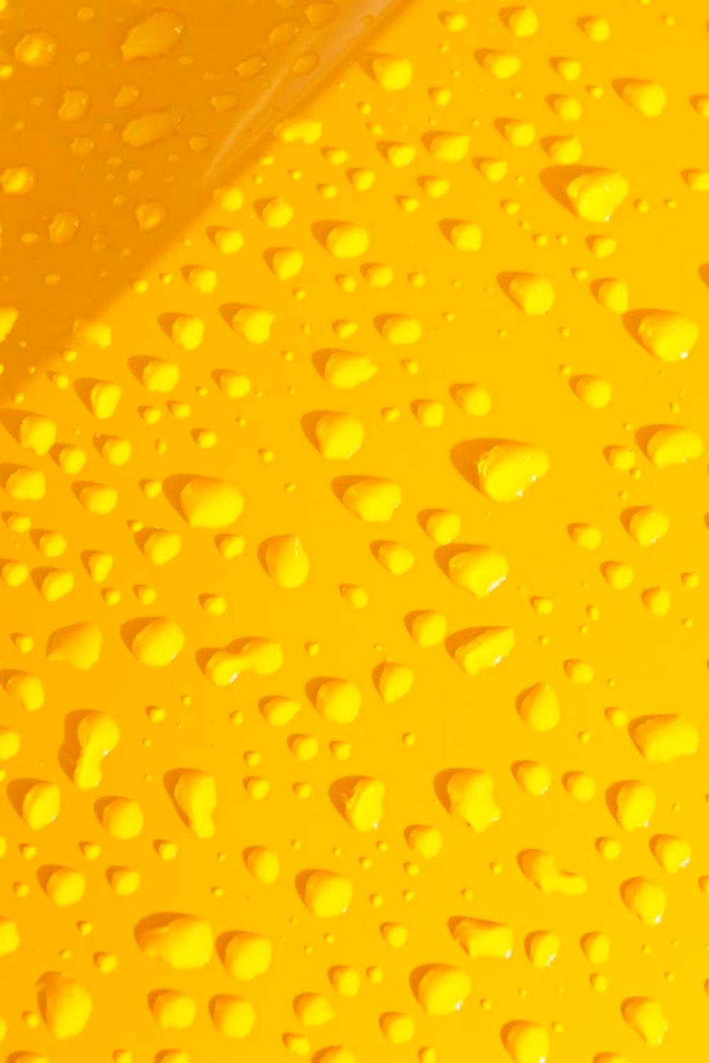 colors 053 – Yoshinori Mizutani, Colour, Photography, Structure, Yellow, Water For Sale 2