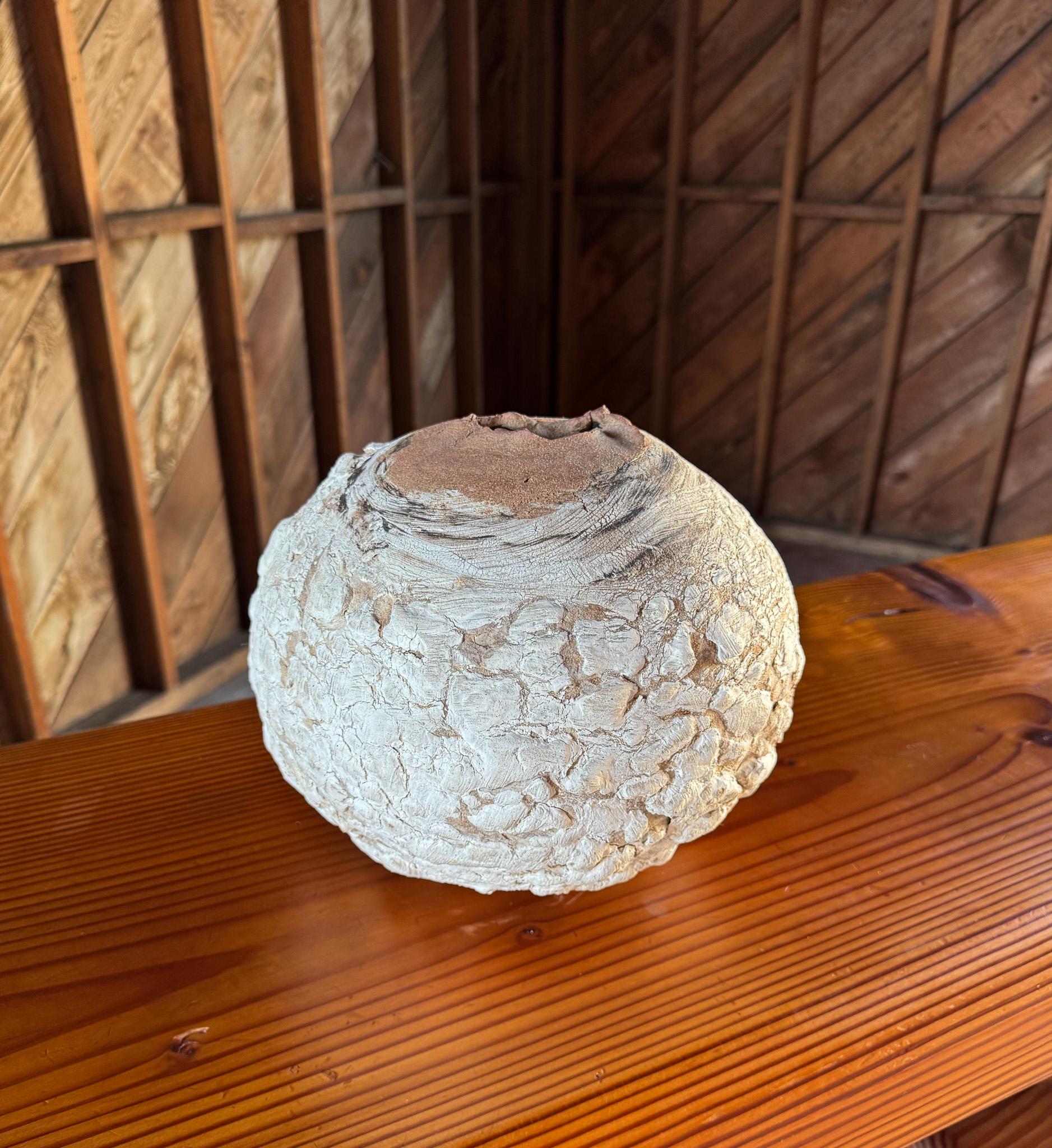 Yoshiro Ikeda Sculptural Ceramic Vase, 1983 7