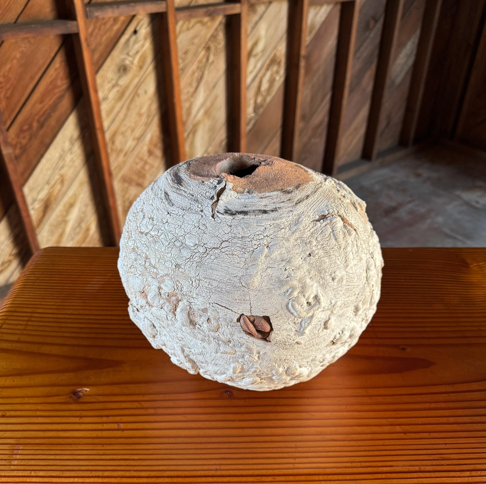 20th Century Yoshiro Ikeda Sculptural Ceramic Vase, 1983
