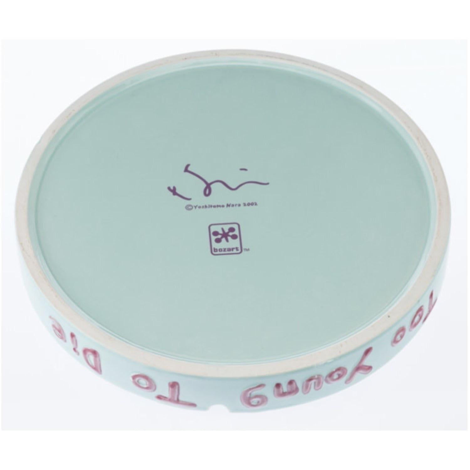 Yoshitomo Nara, Too Young To Die Ashtray, 2002 1