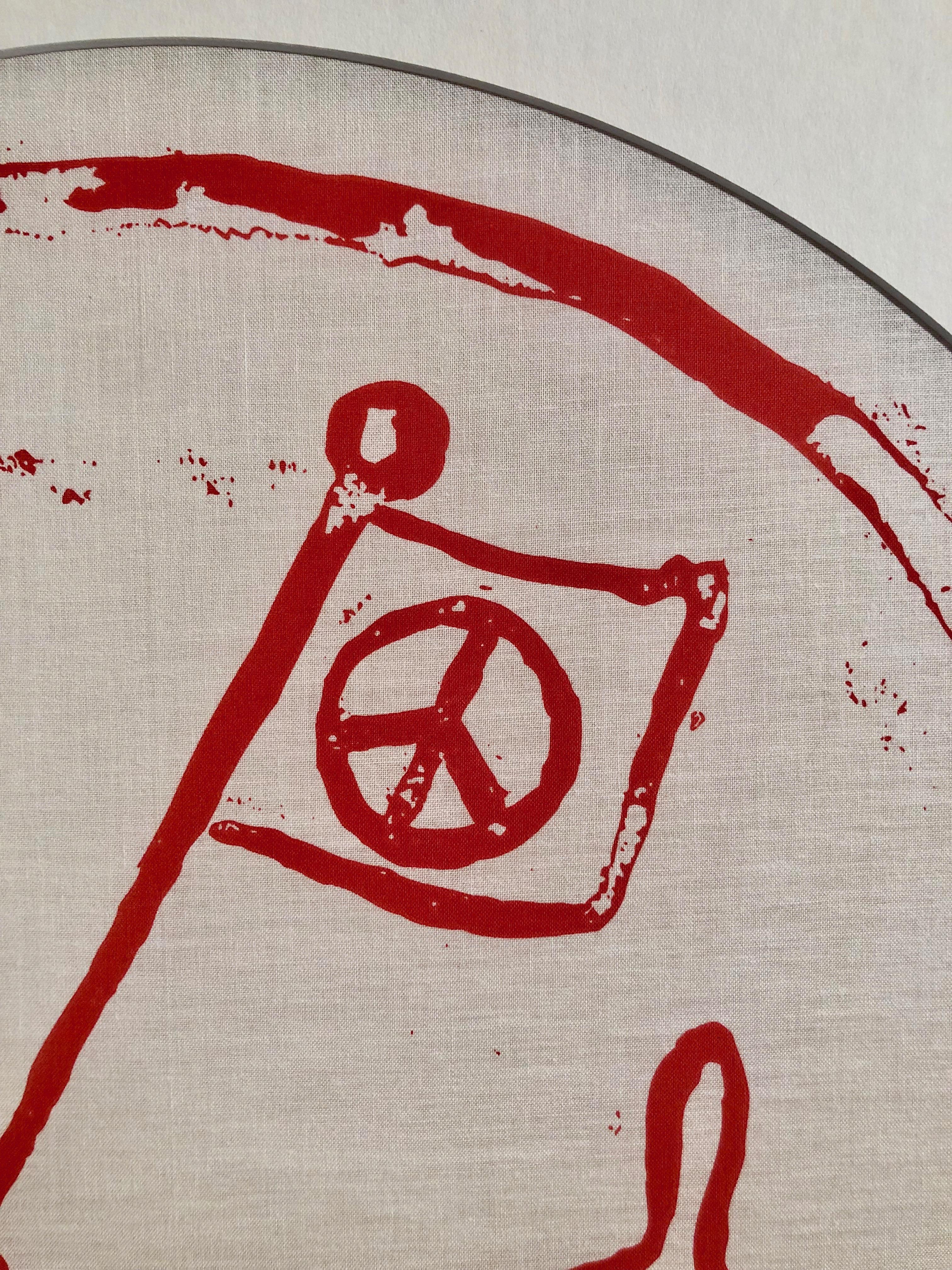 Chien de la paix (rouge) - Art urbain Print par Yoshitomo Nara