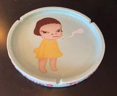 Yoshitomo Nara, Demasiado joven para morir, cenicero de cerámica esmaltada japonesa 2002