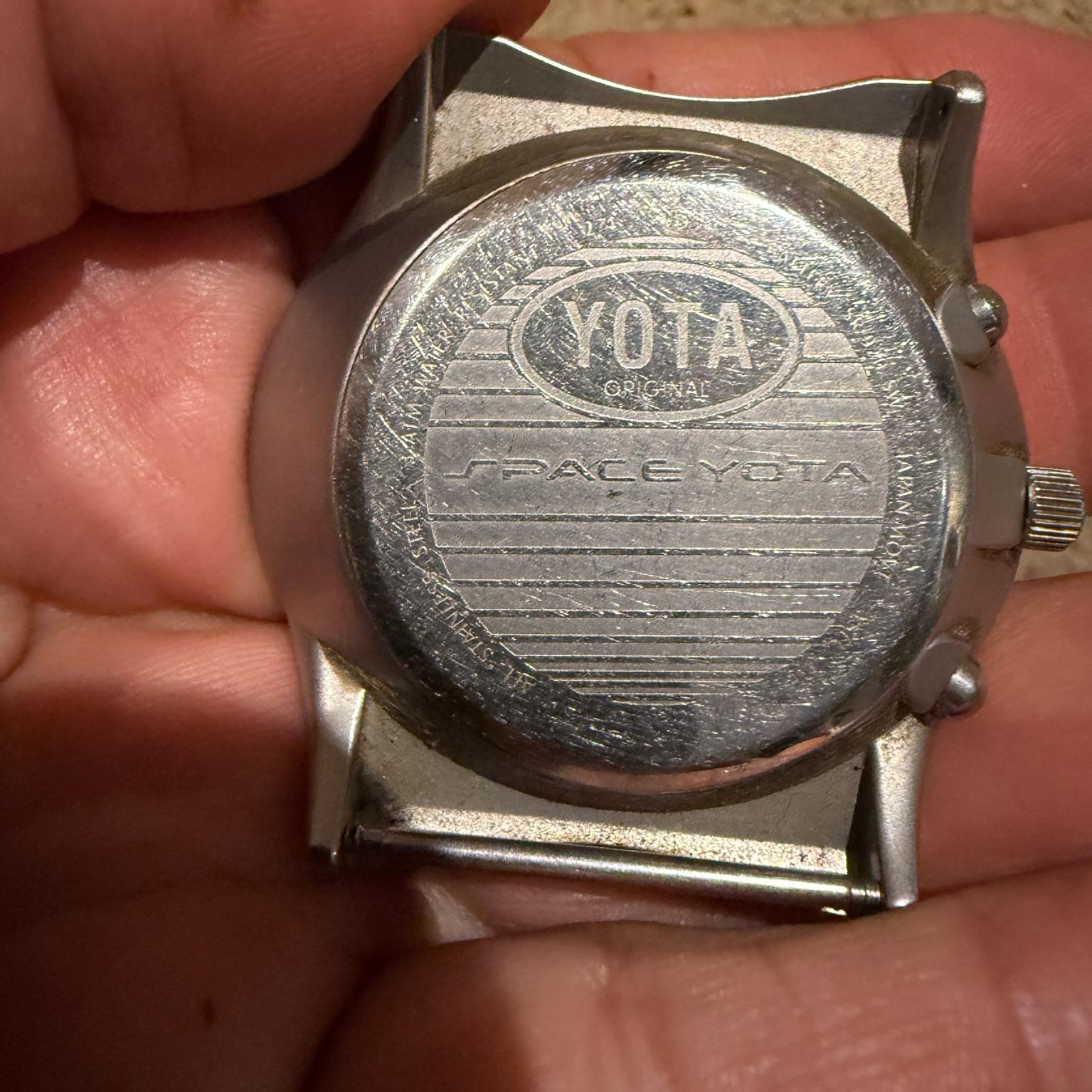 Yota Wrist Watch Vintage Made in Japan Atomic Space Age Modern For Sale 9