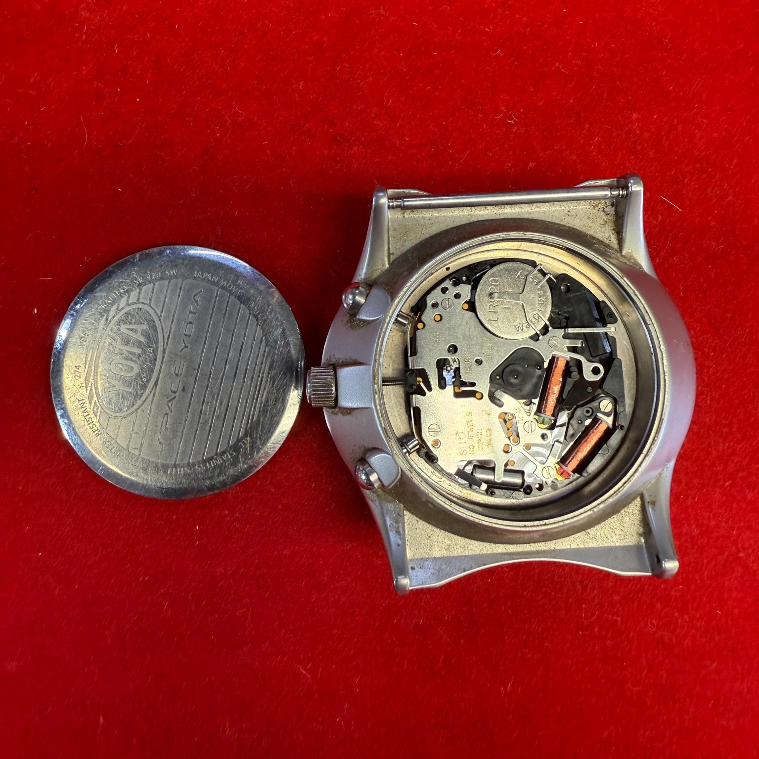 Japanese Yota Wrist Watch Vintage Made in Japan Atomic Space Age Modern For Sale