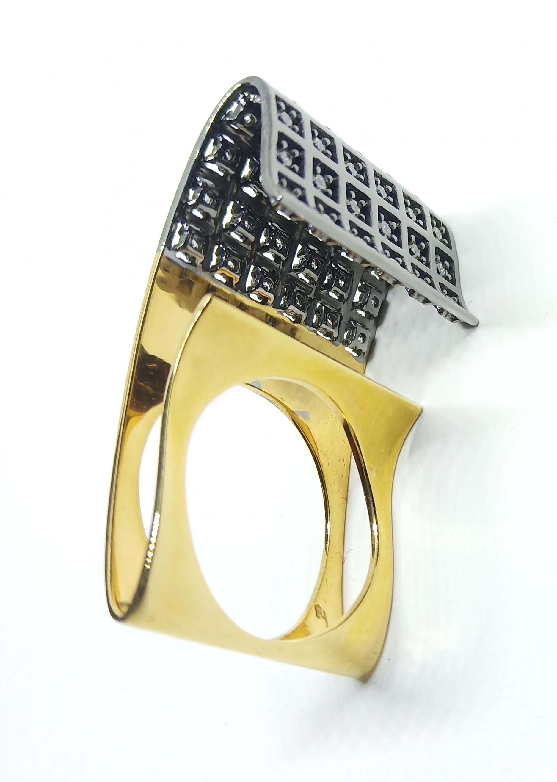 Exceptions Exult with Contemporary One of a Kind White Diamond Gold Fashion Ring For Sale 3