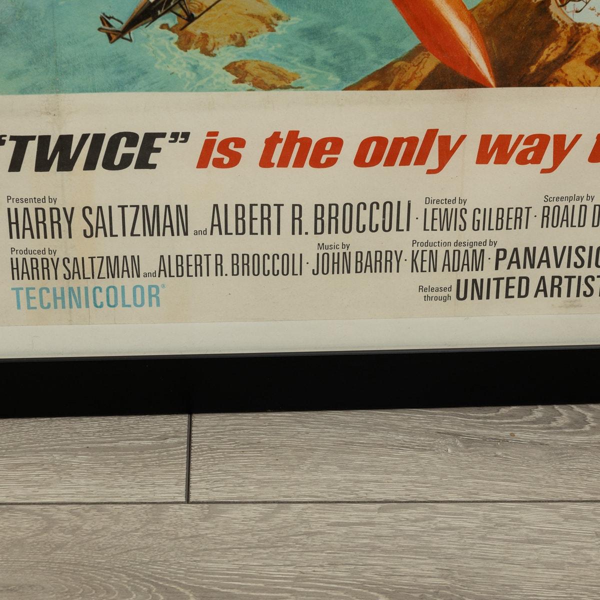 „You Only Live Twice“ (1967) Poster, Britisch, Stil B (Little Nelly) im Angebot 7