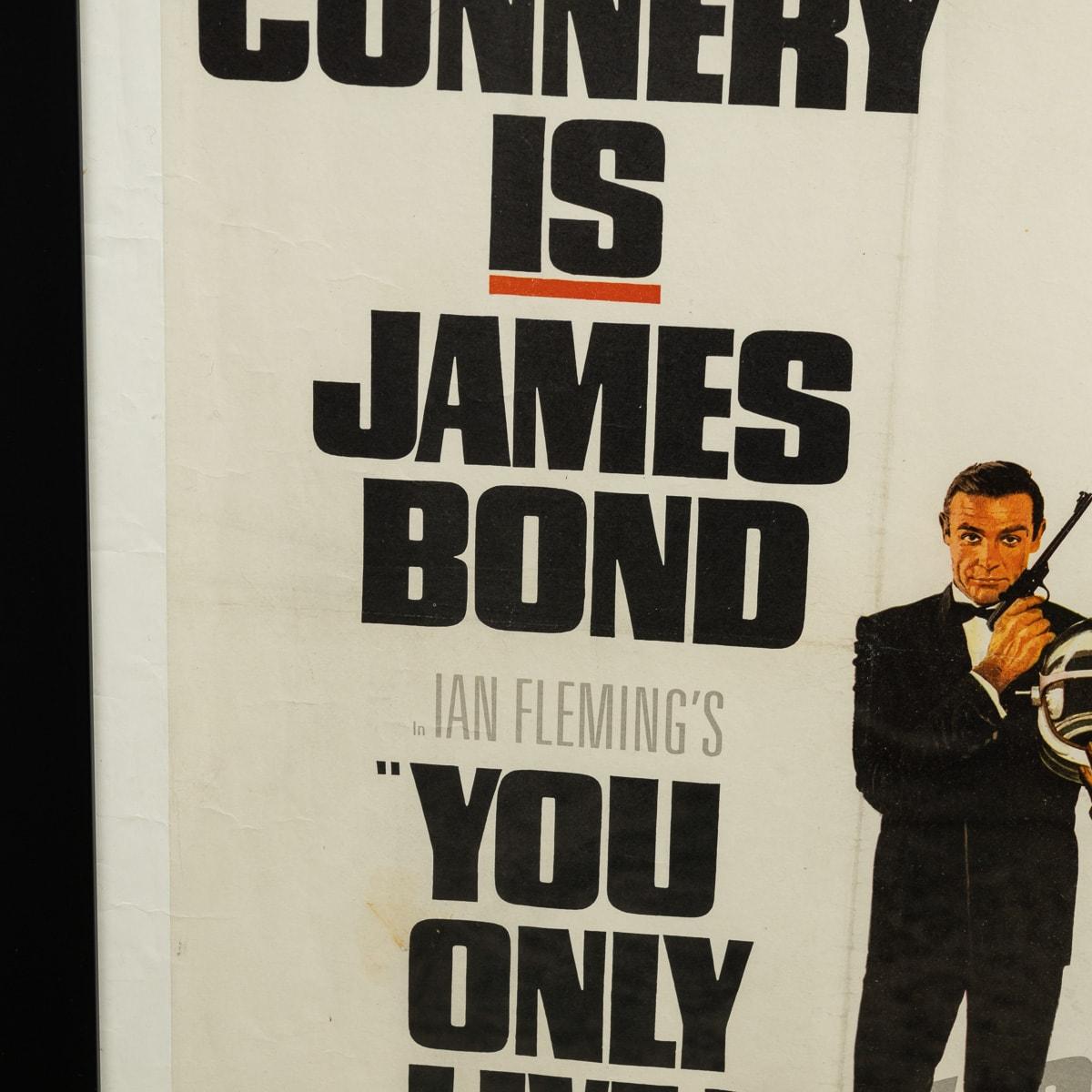 „You Only Live Twice“ (1967) Poster, Britisch, Stil B (Little Nelly) im Zustand „Gut“ im Angebot in Royal Tunbridge Wells, Kent