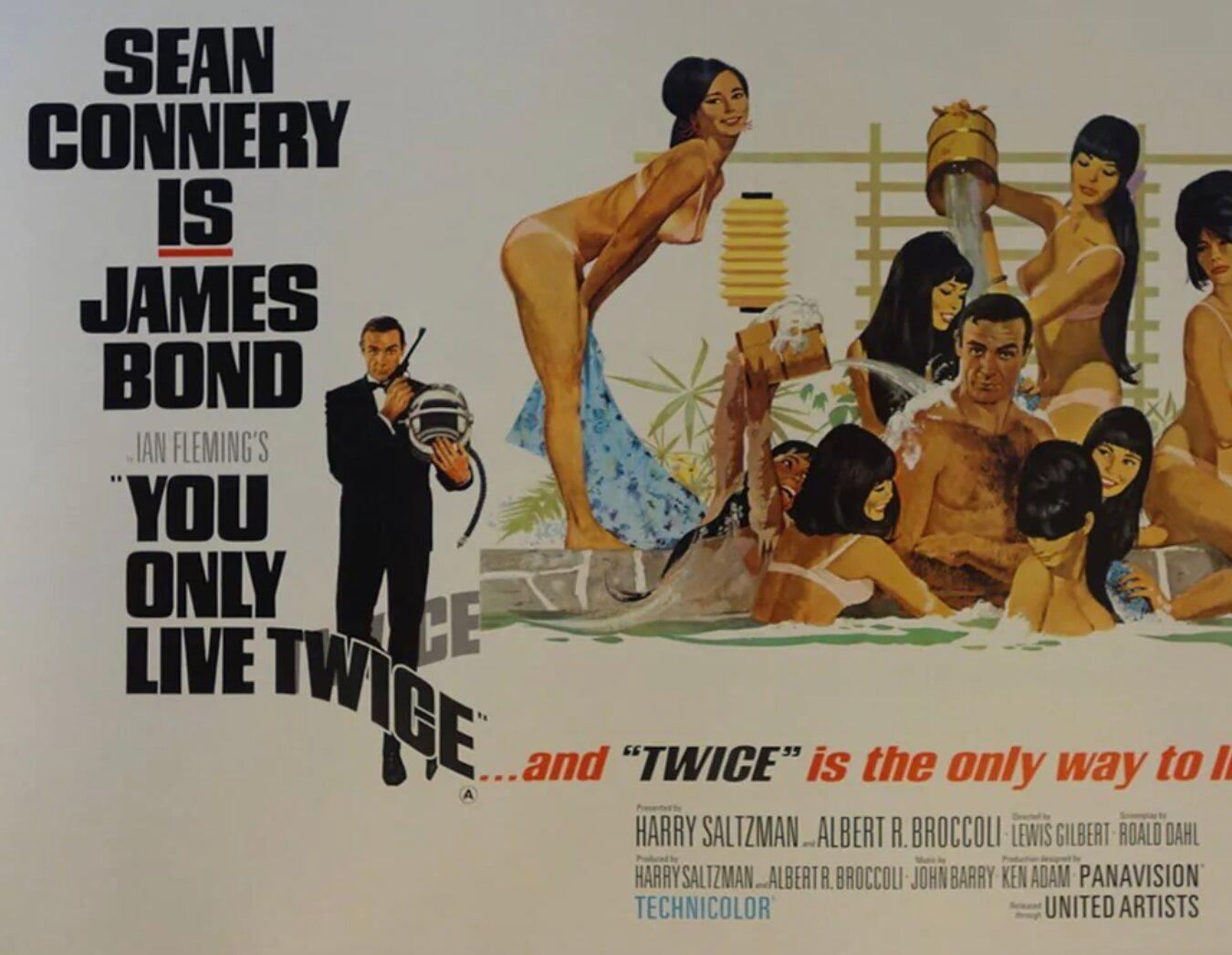 You Only Live Twice, Original Poster, 1967 In Good Condition For Sale In London, GB