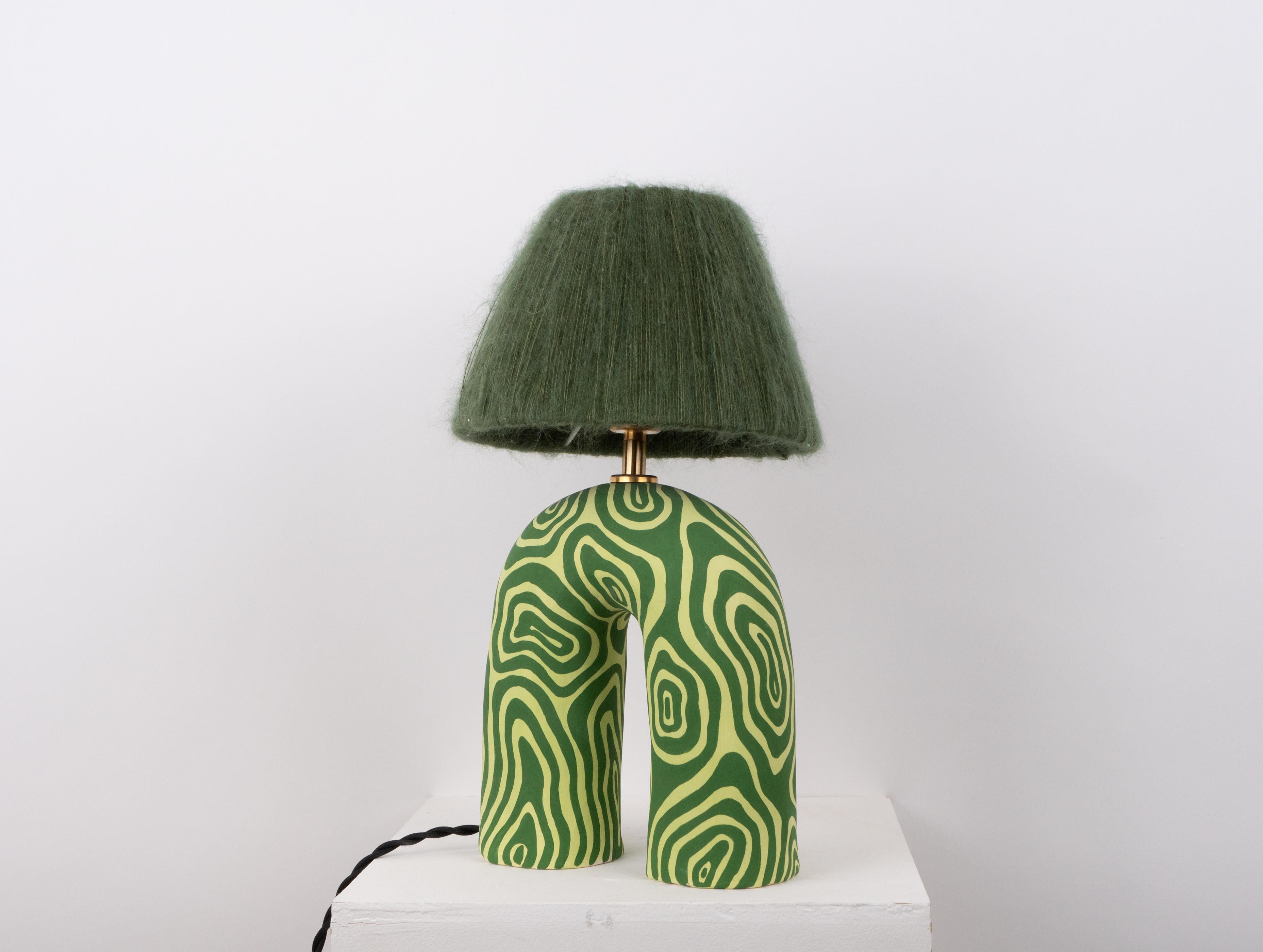 Anglais Lampe de table « You » deux tons de tourbillon vert (Matte) en vente