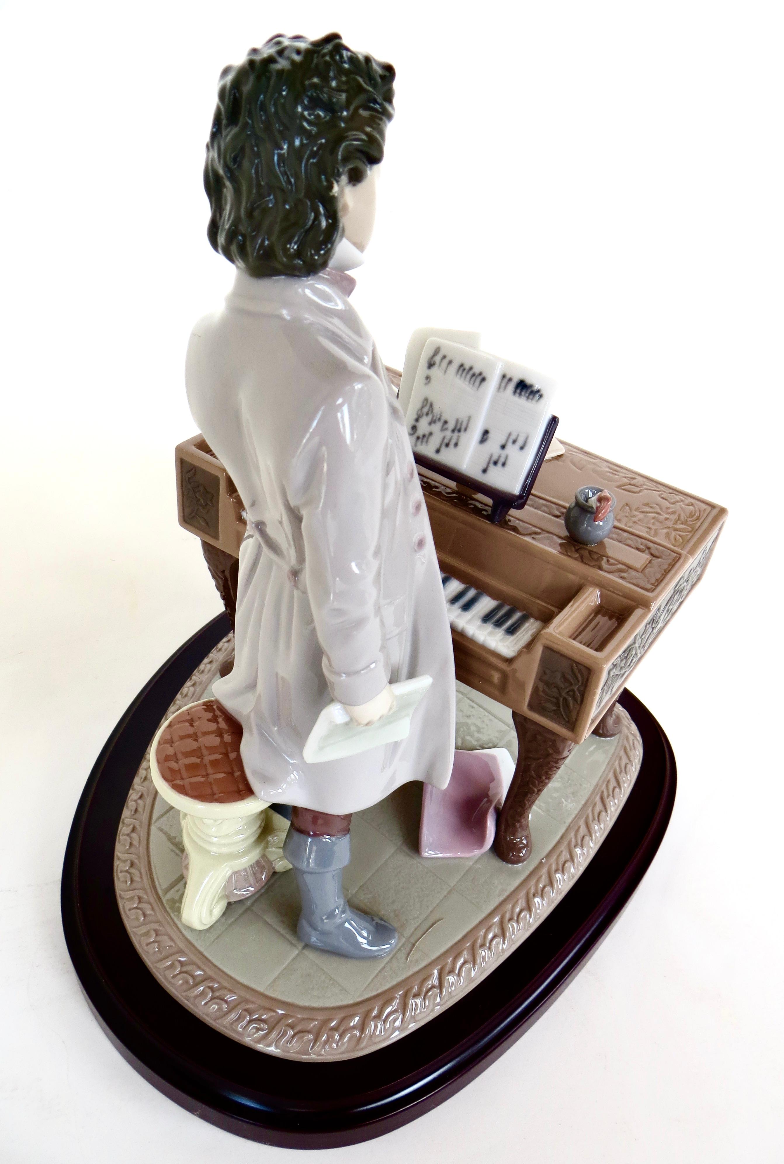 Escultura de porcelana 