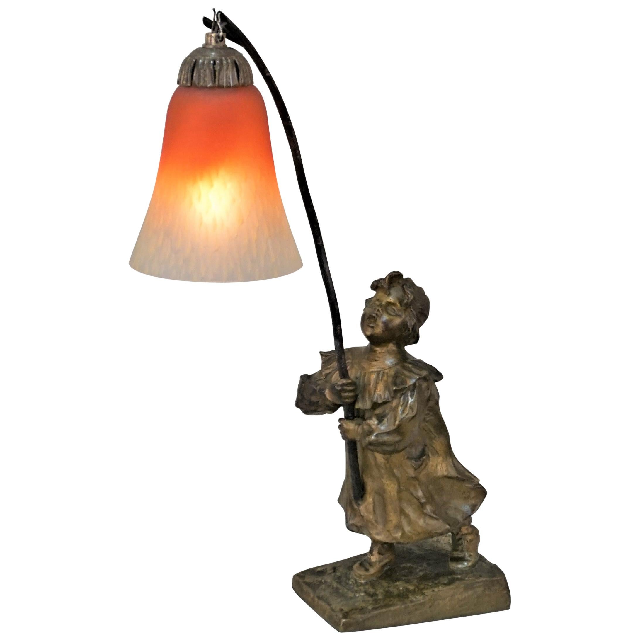Lampe de bureau jeune fille en bronze et verre d'art