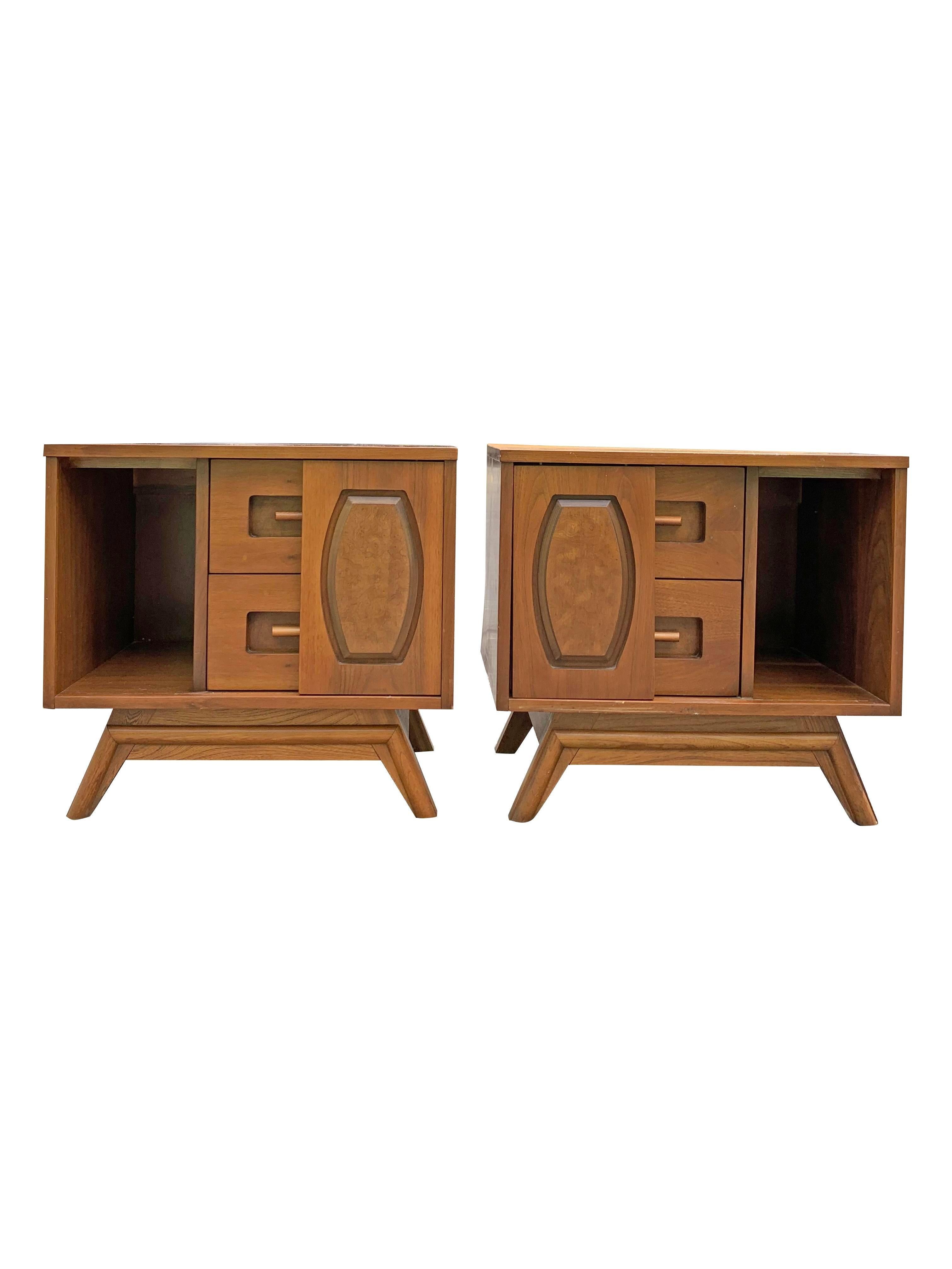 Young & Co Mid Century Modern Nightstands With Drawers for Storage - Set of 2 1