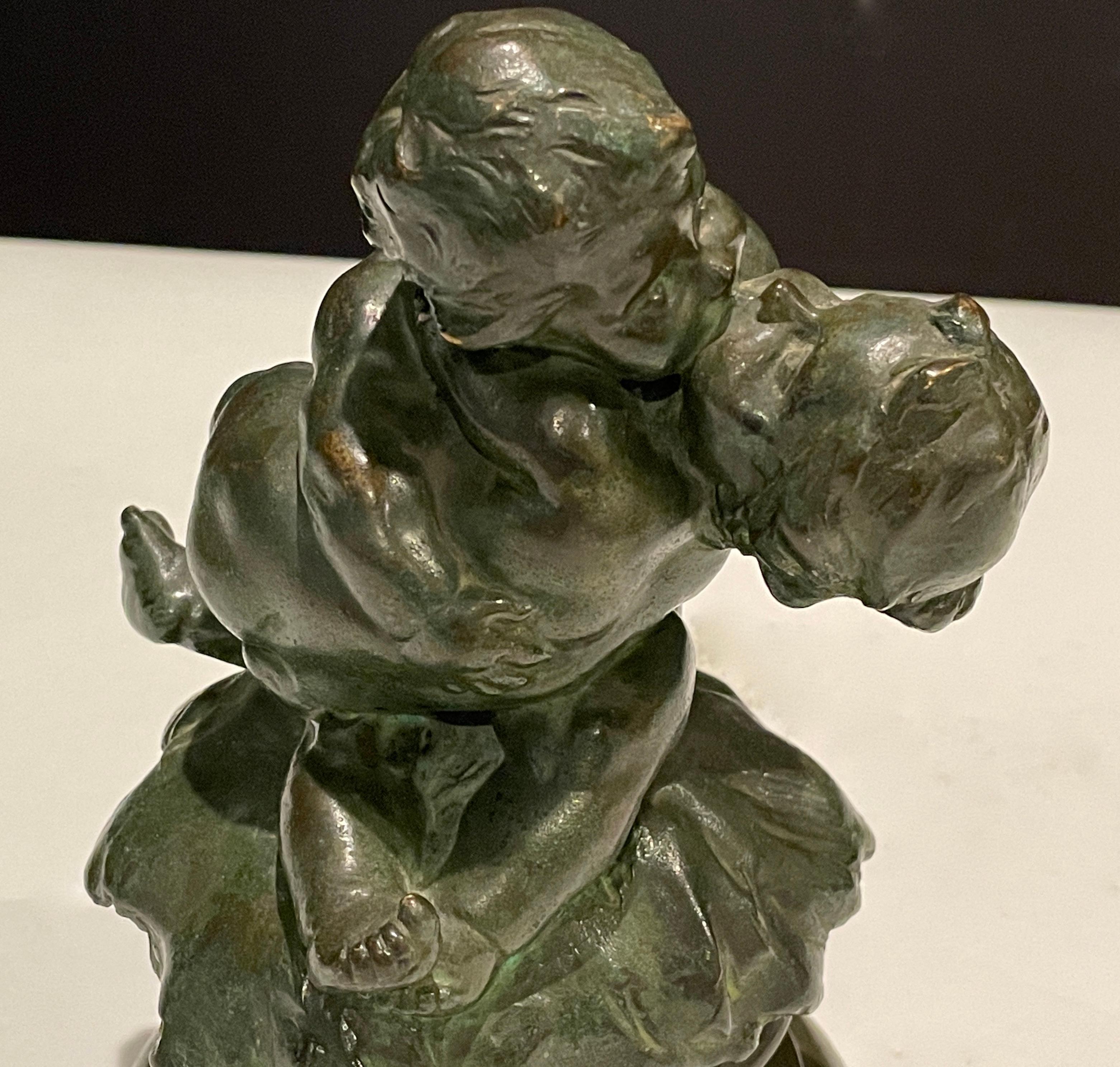 20ième siècle Étreinte de chérubin en bronze de Ludwig Dasio en vente