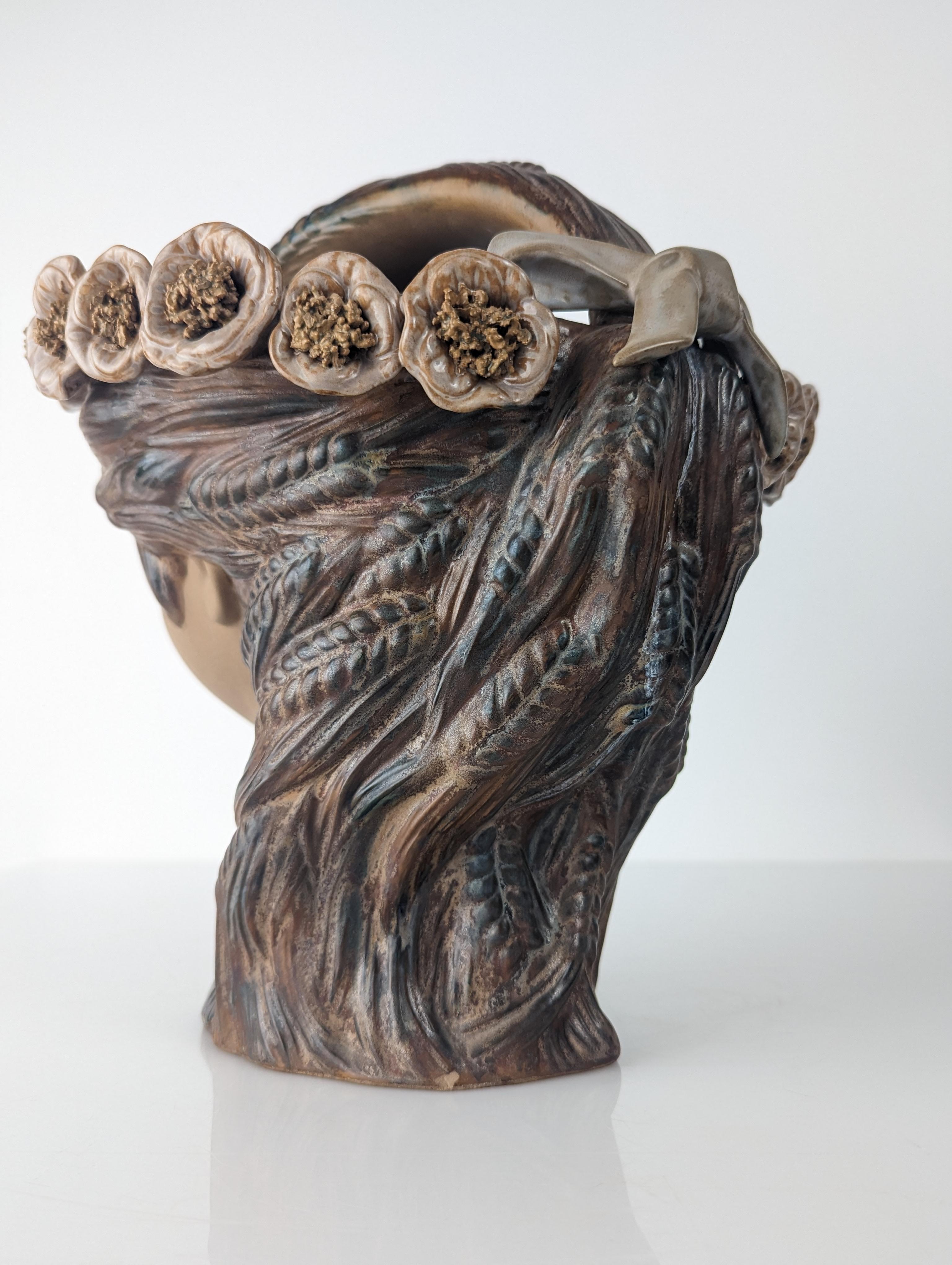 Spanish Young girl head vase with flowers and spikes of stoneware Lladró 1970s For Sale