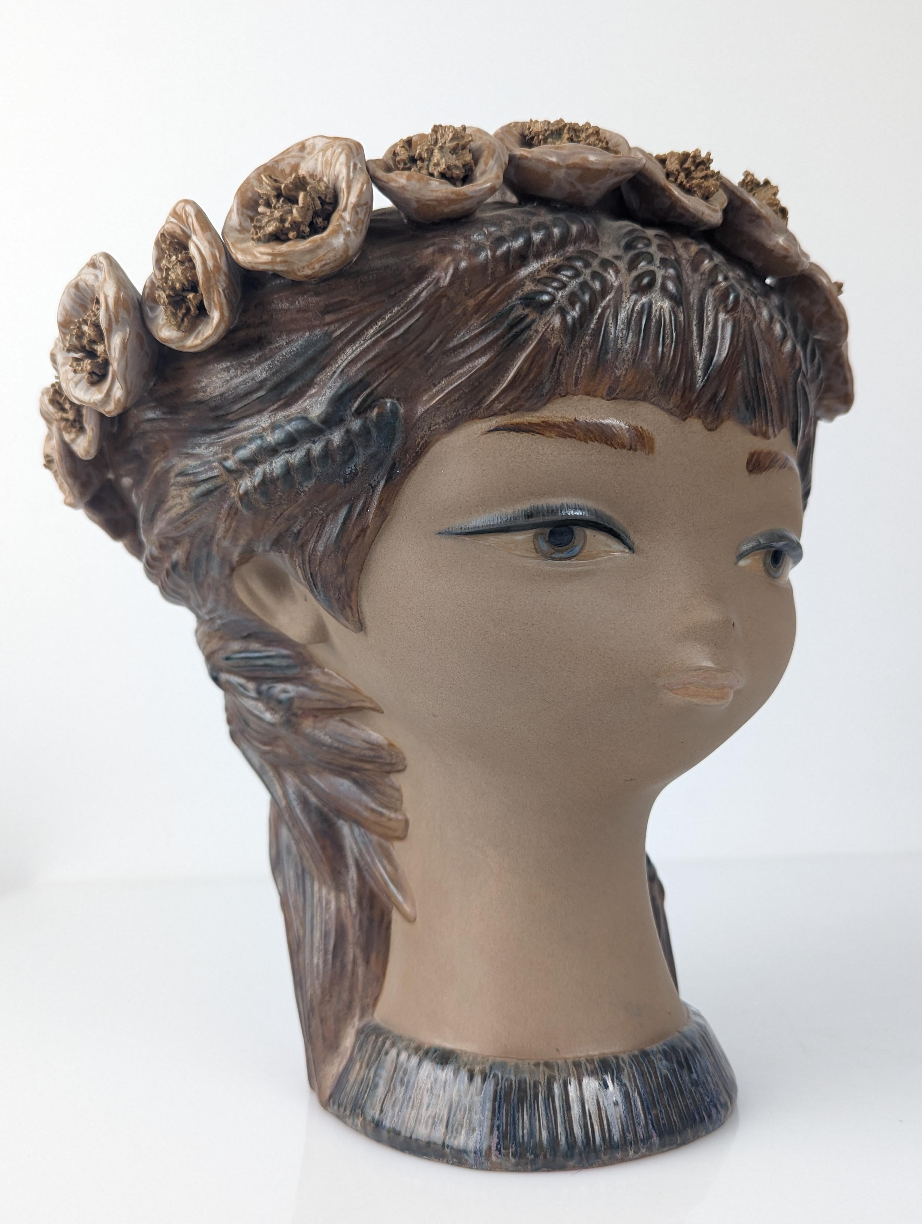 Stoneware Young girl head vase with flowers and spikes of stoneware Lladró 1970s For Sale