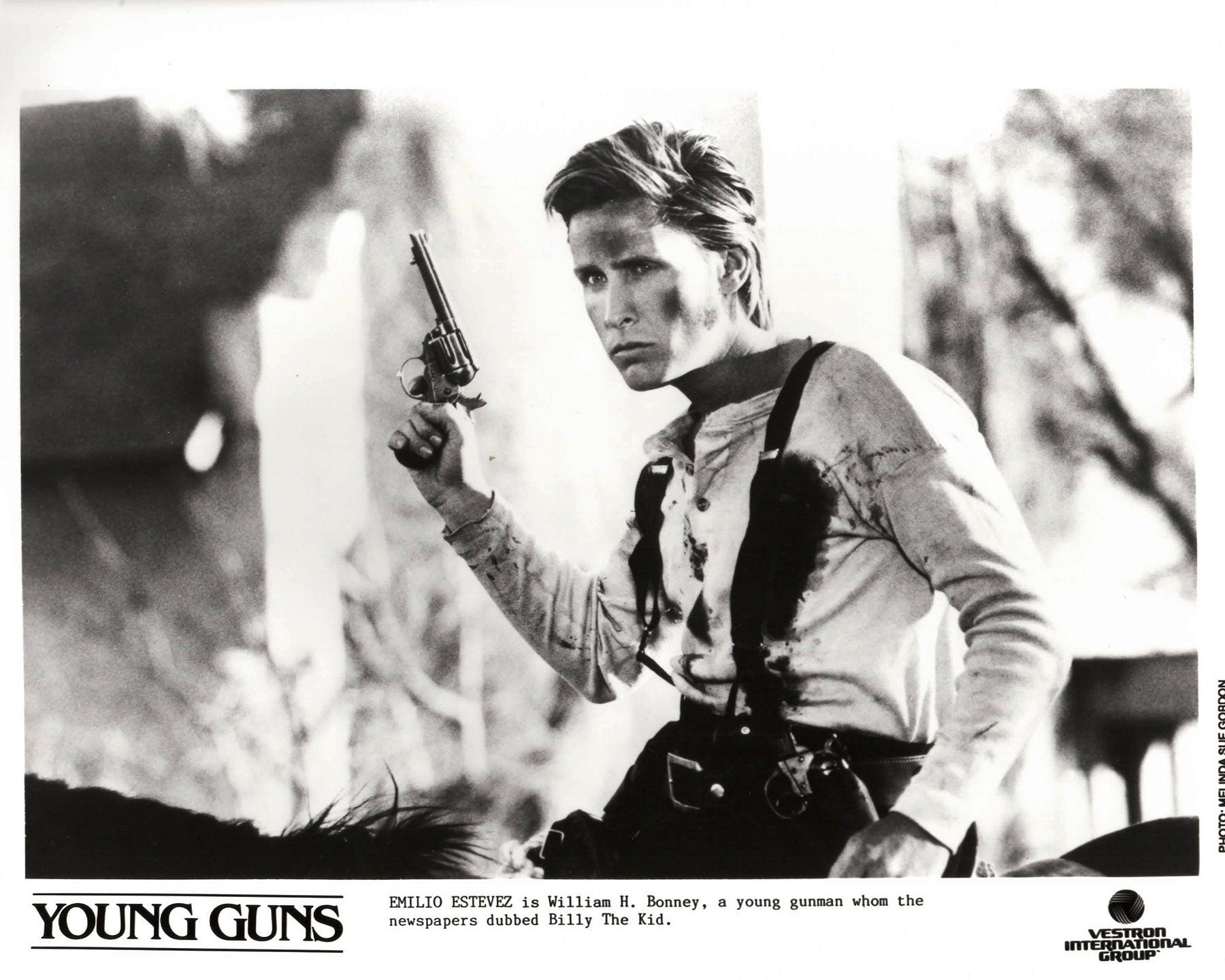 Papier Young Guns 1988 Publicity Film Movie Press Still Framed en vente
