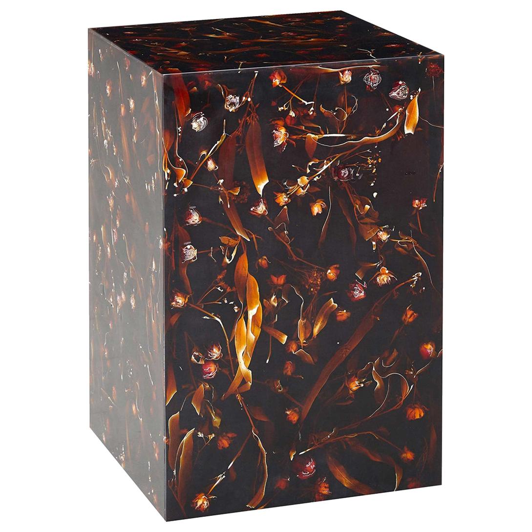 Young Inches Side Table in Resin For Sale