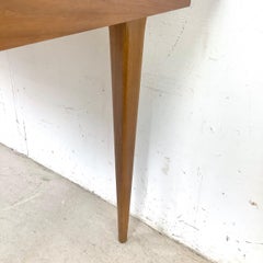 Young Manufacturing Company Mid-Century Modern Walnut Dining Table