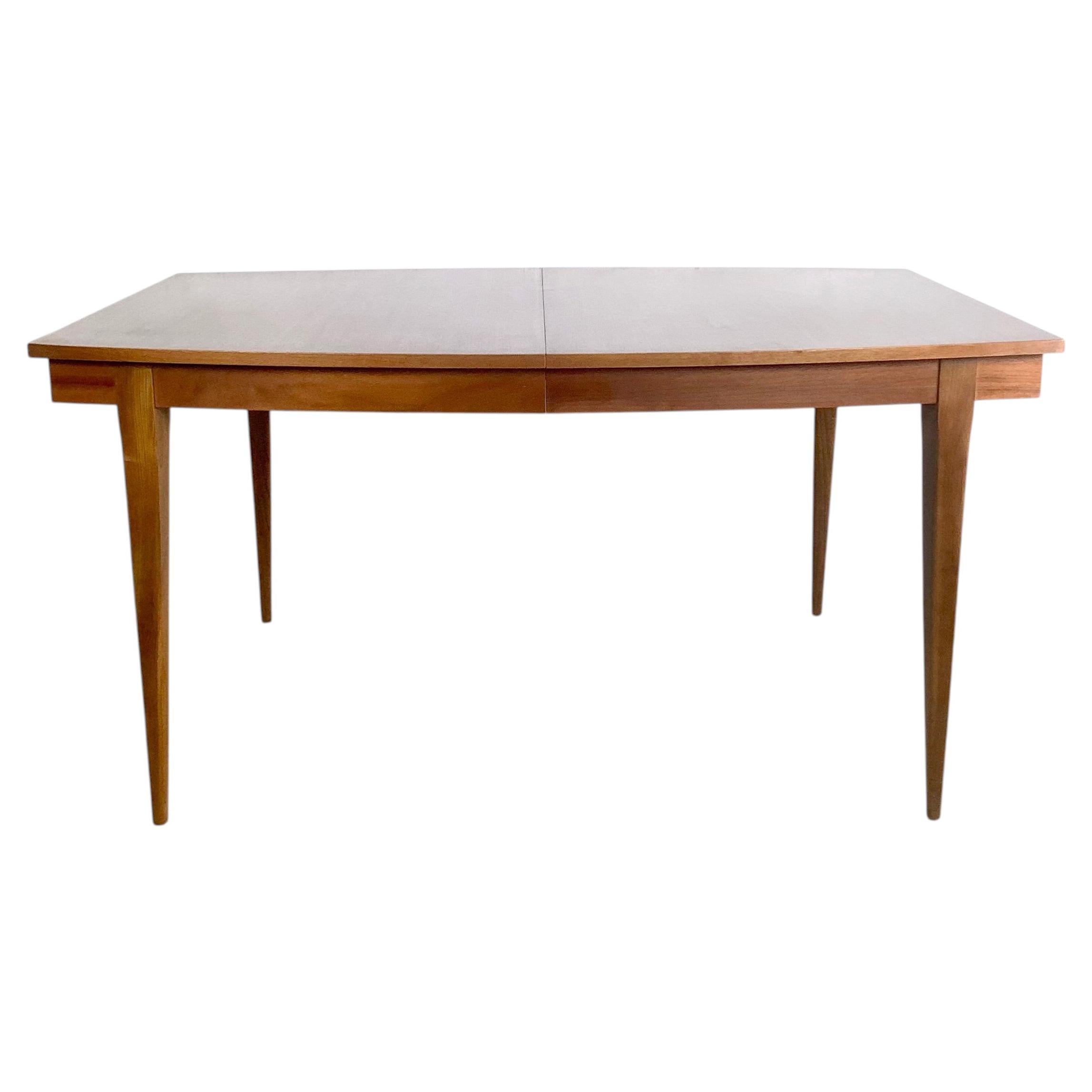 Young Manufacturing Company Mid-Century Modern Walnut Dining Table