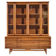 Young Manufacturing Mid Century Credenza and Hutch