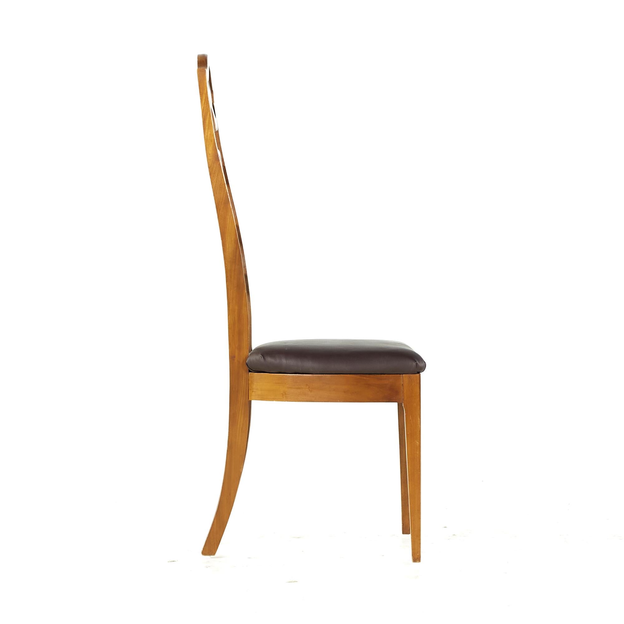 Young Manufacturing Midcentury Walnut and Burlwood Dining Chairs, Set of 6 In Good Condition For Sale In Countryside, IL